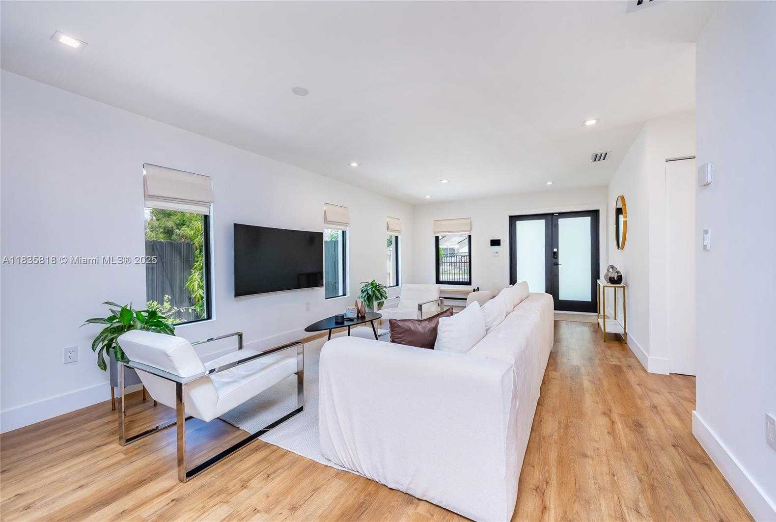 Small Image of 412 NORTH WEST 41ST ST, Miami Number 12