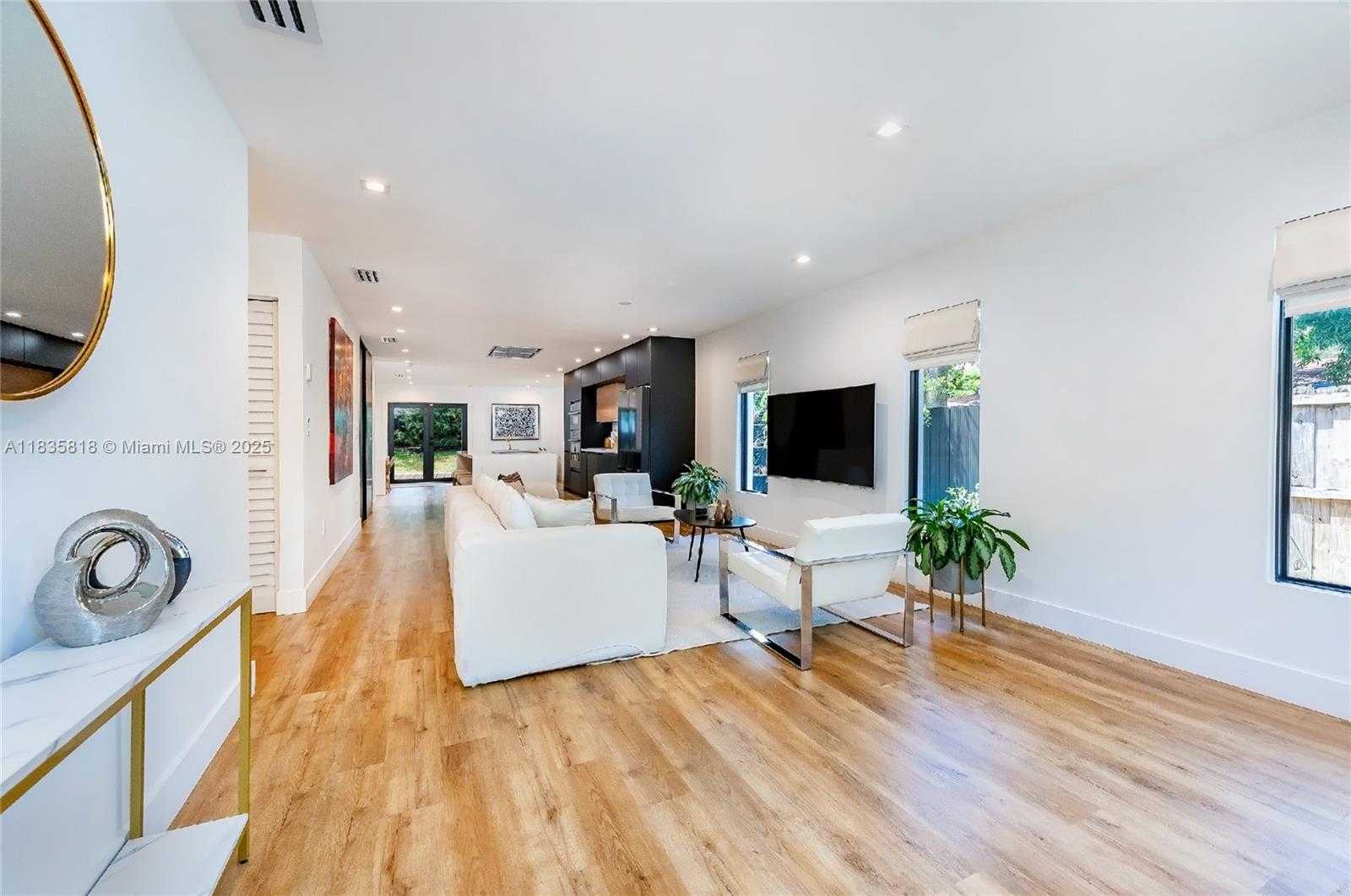 Small Image of 412 NORTH WEST 41ST ST, Miami Number 8