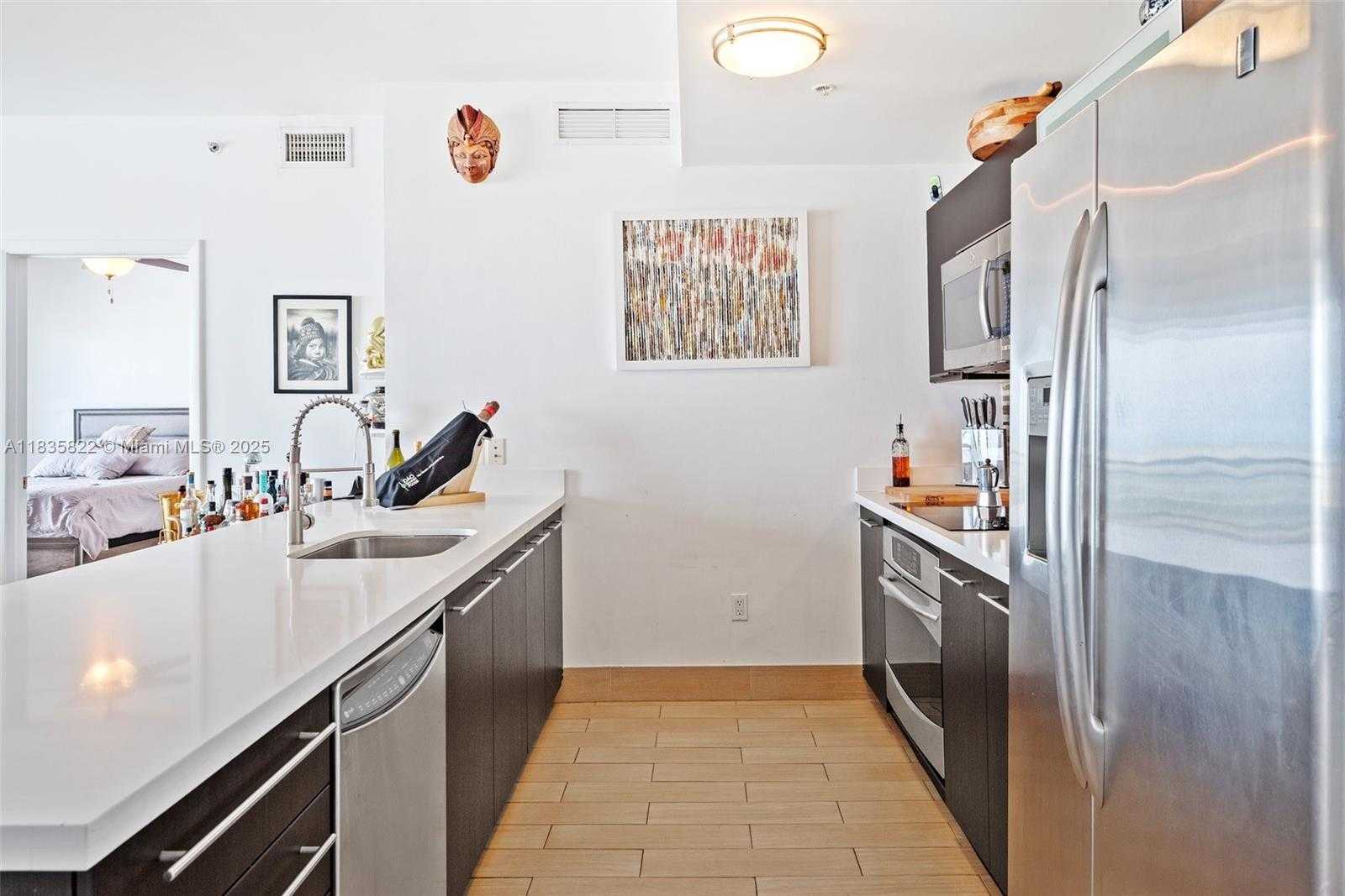 Small Image of 90 SOUTH WEST 3RD ST #2406, Miami Number 12