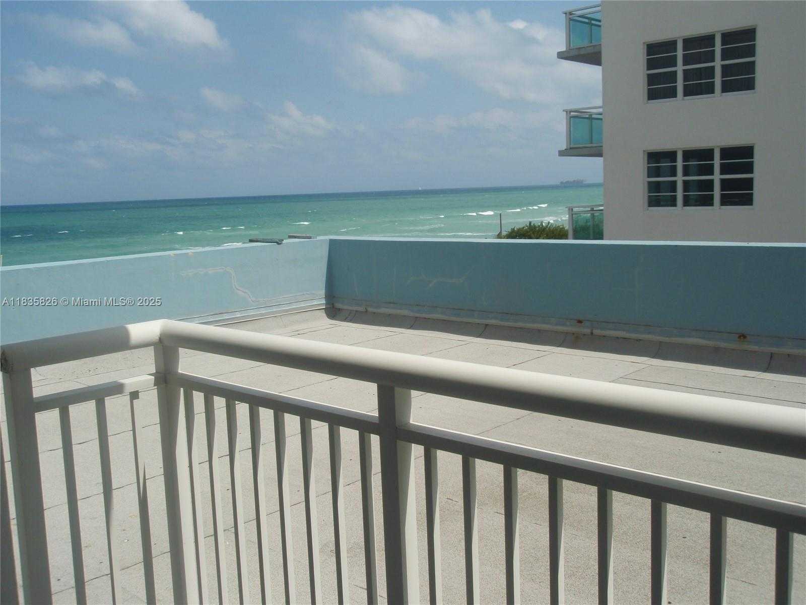 Small Image of Miami Beach Number 10