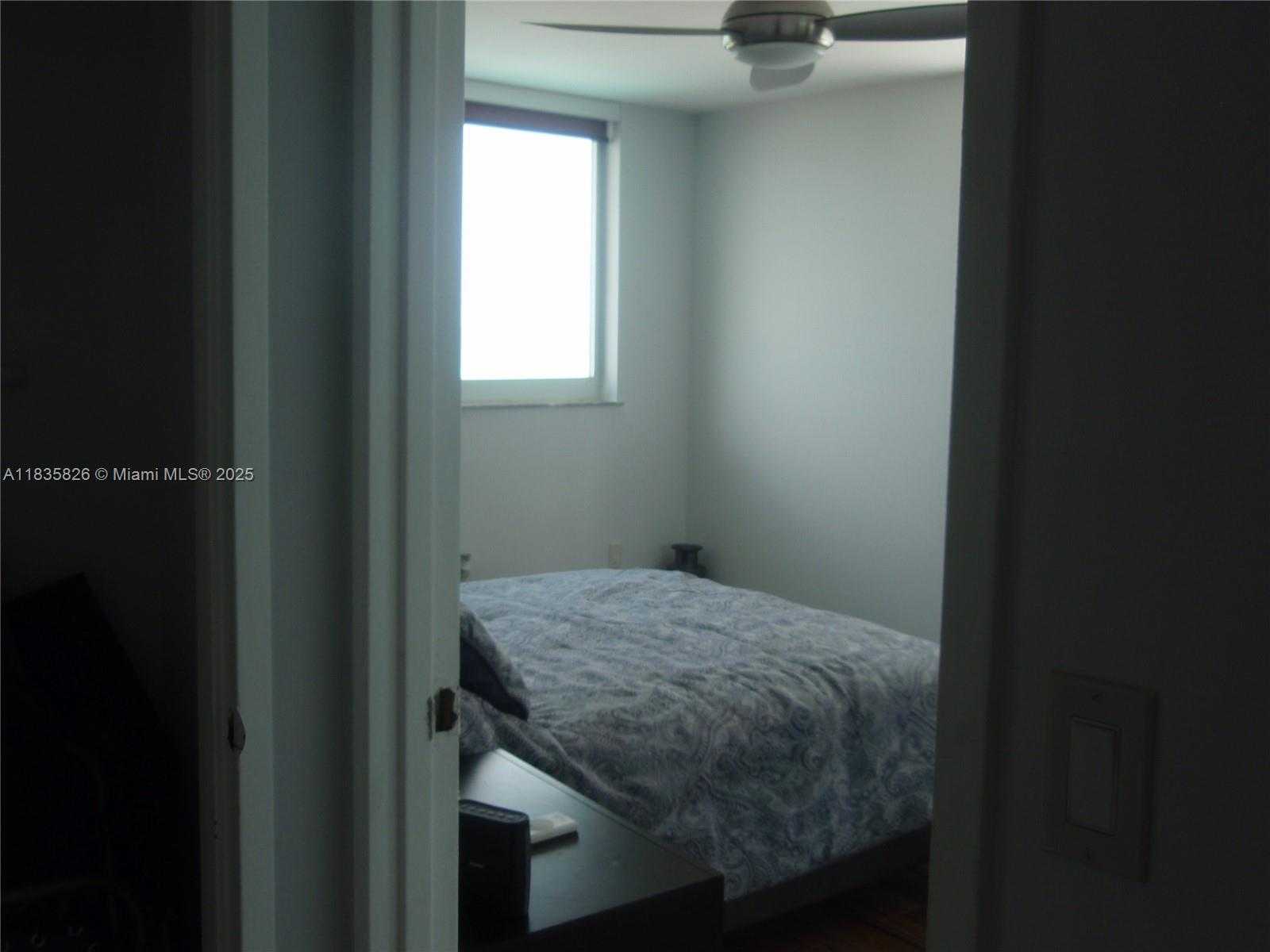 Small Image of Miami Beach Number 13