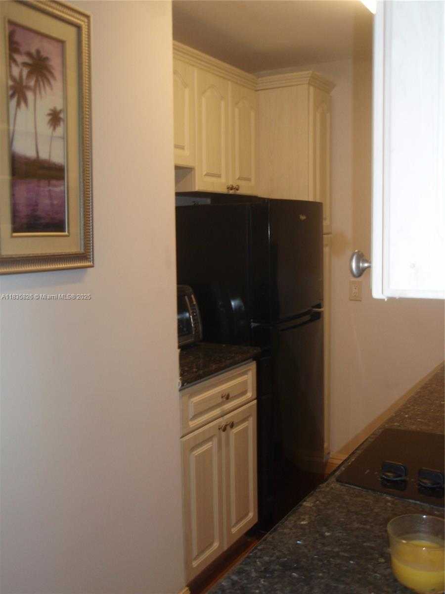 Small Image of Miami Beach Number 6