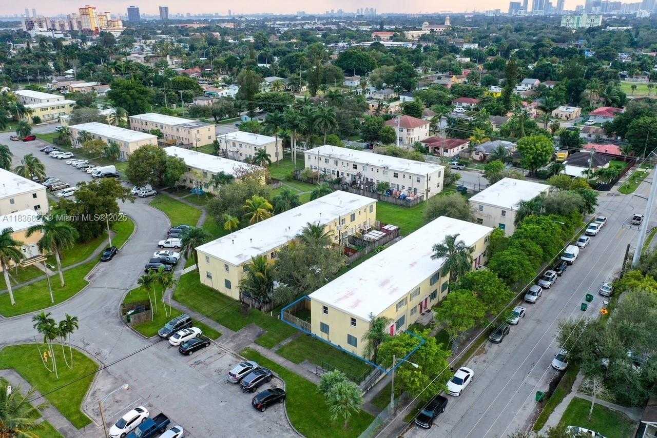 Small Image of 8329 NORTH WEST 5TH AVE ##1, Miami Number 13