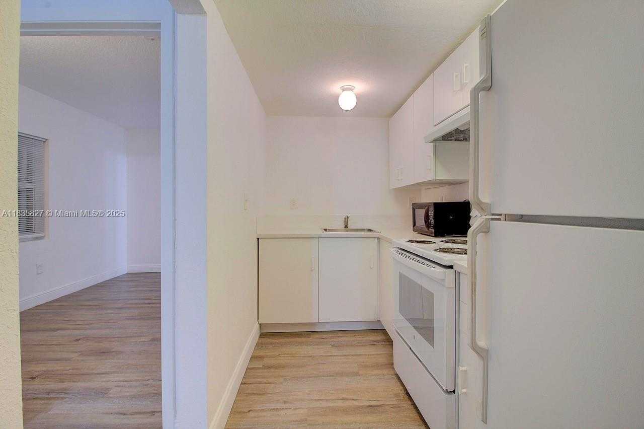 Small Image of 8329 NORTH WEST 5TH AVE ##1, Miami Number 7