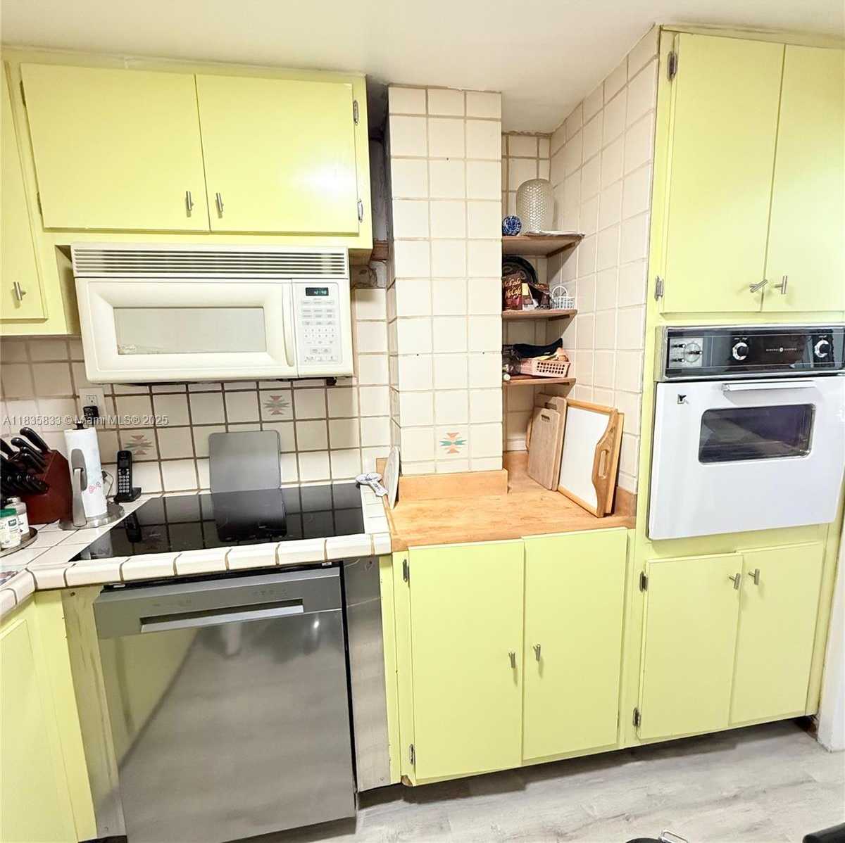 Small Image of 3301 NORTH EAST 5TH AVE #413, Miami Number 17