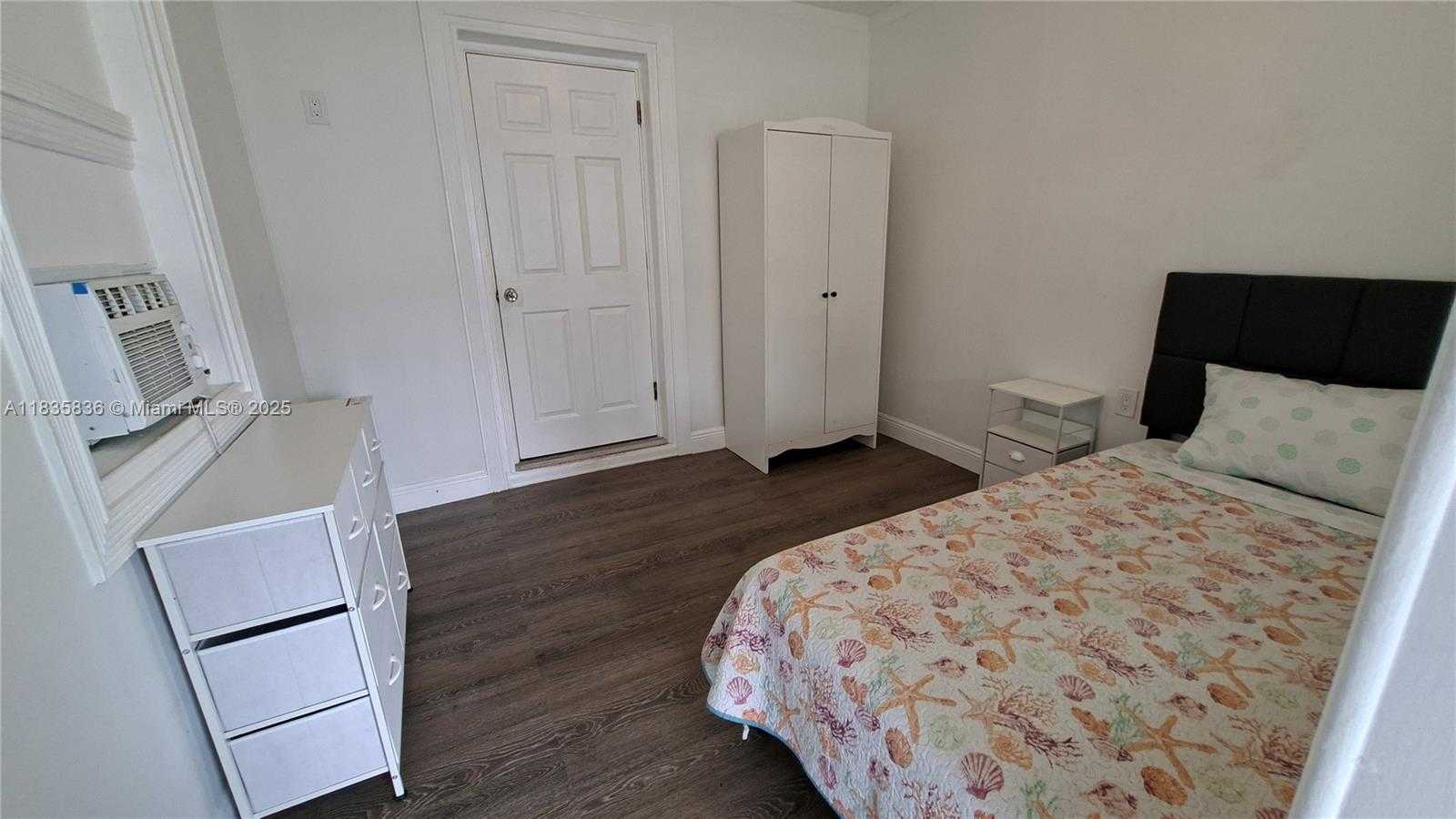 Small Image of 126 NORTH WEST 8TH AVE #1, Hallandale Beach Number 14