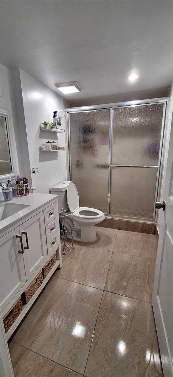 Small Image of 8881 FONTAINEBLEAU BLVD #305, Miami Number 3