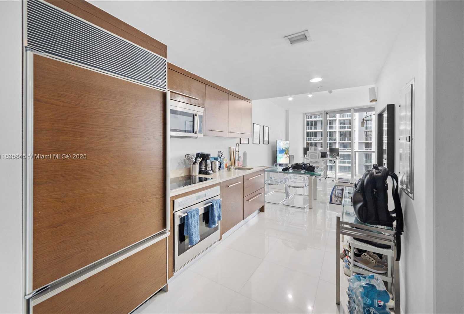 Small Image of 495 BRICKELL AVE #3608, Miami Number 2