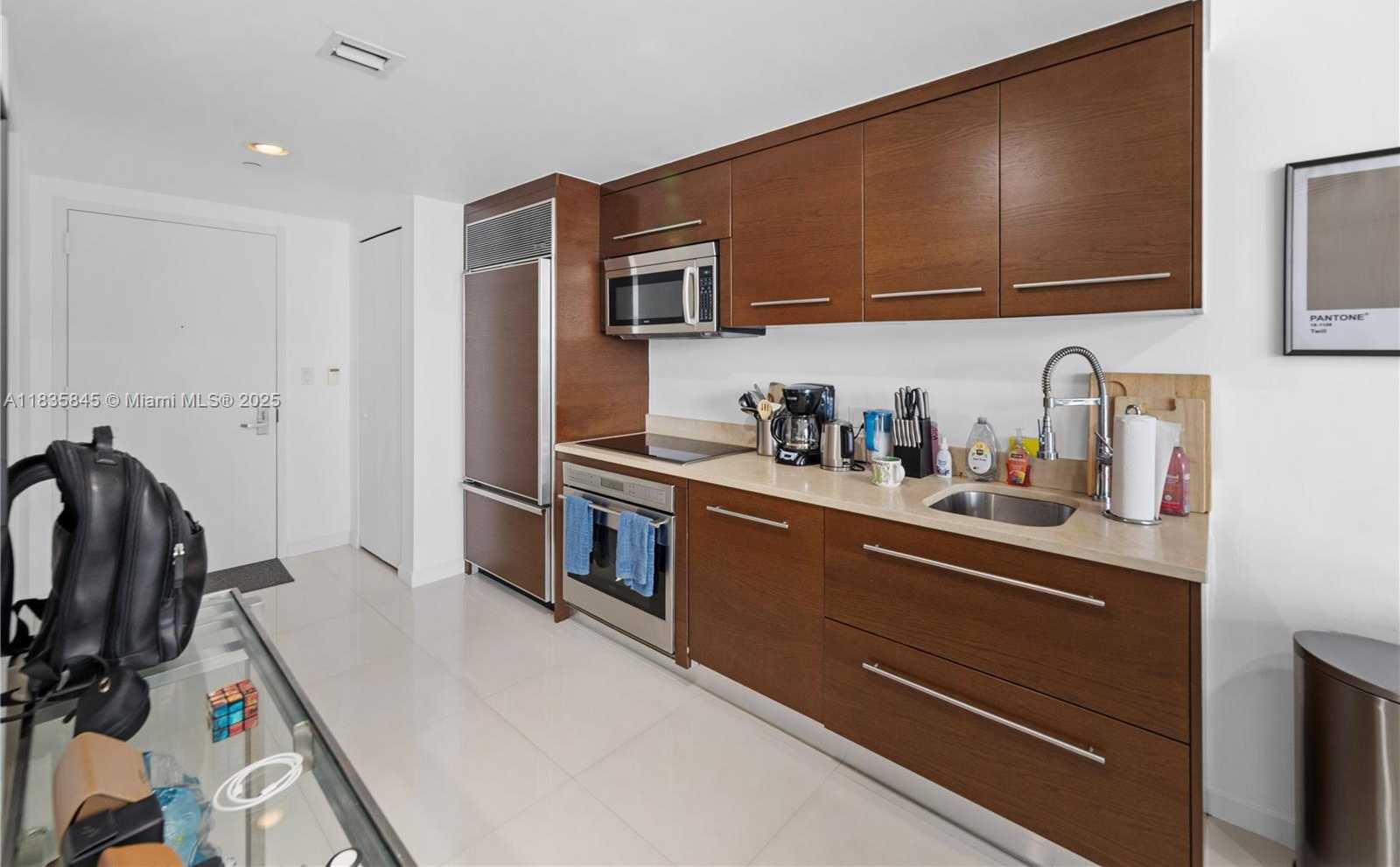 Small Image of 495 BRICKELL AVE #3608, Miami Number 3