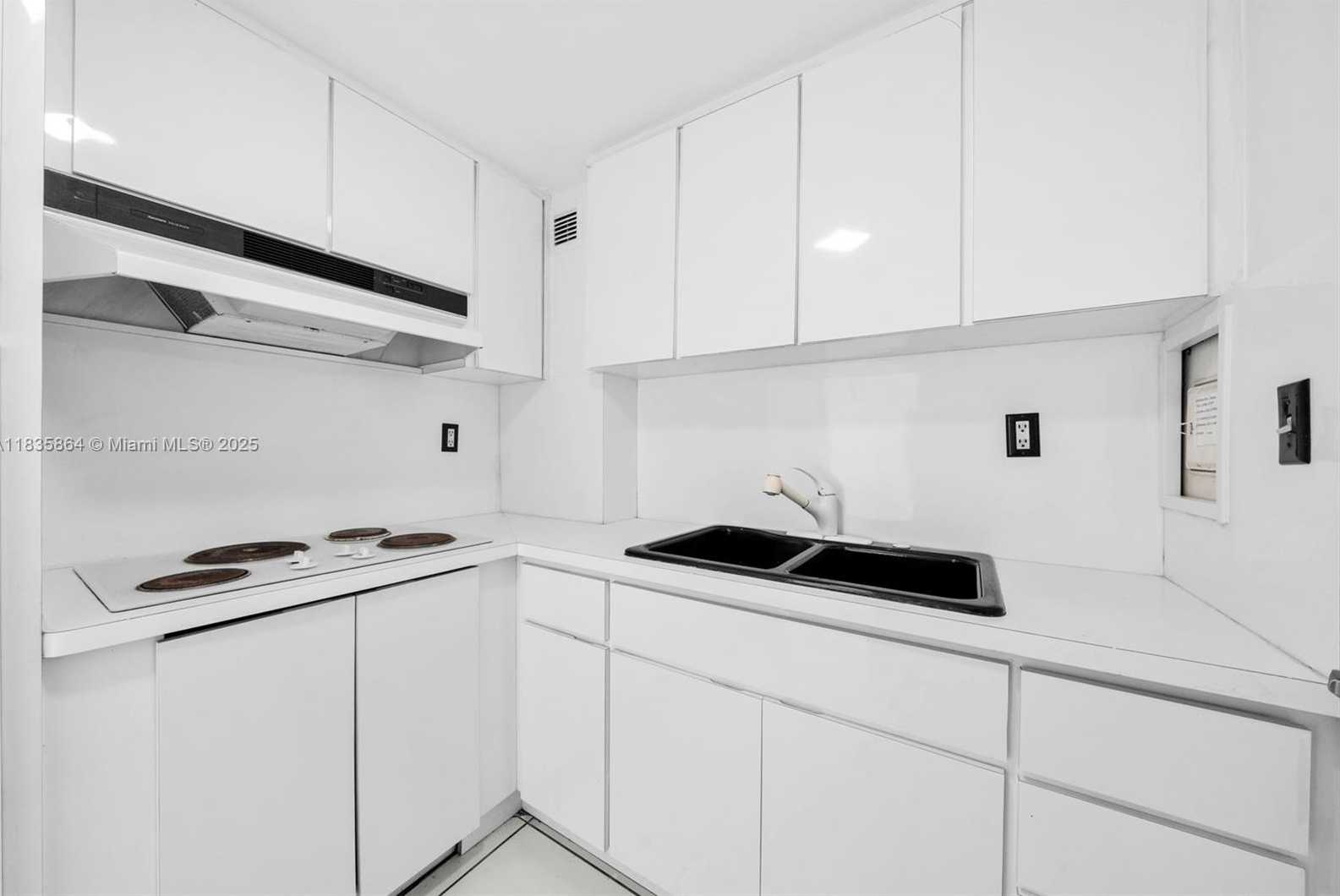 Small Image of 3301 NORTH EAST 5TH AVE #1217, Miami Number 17