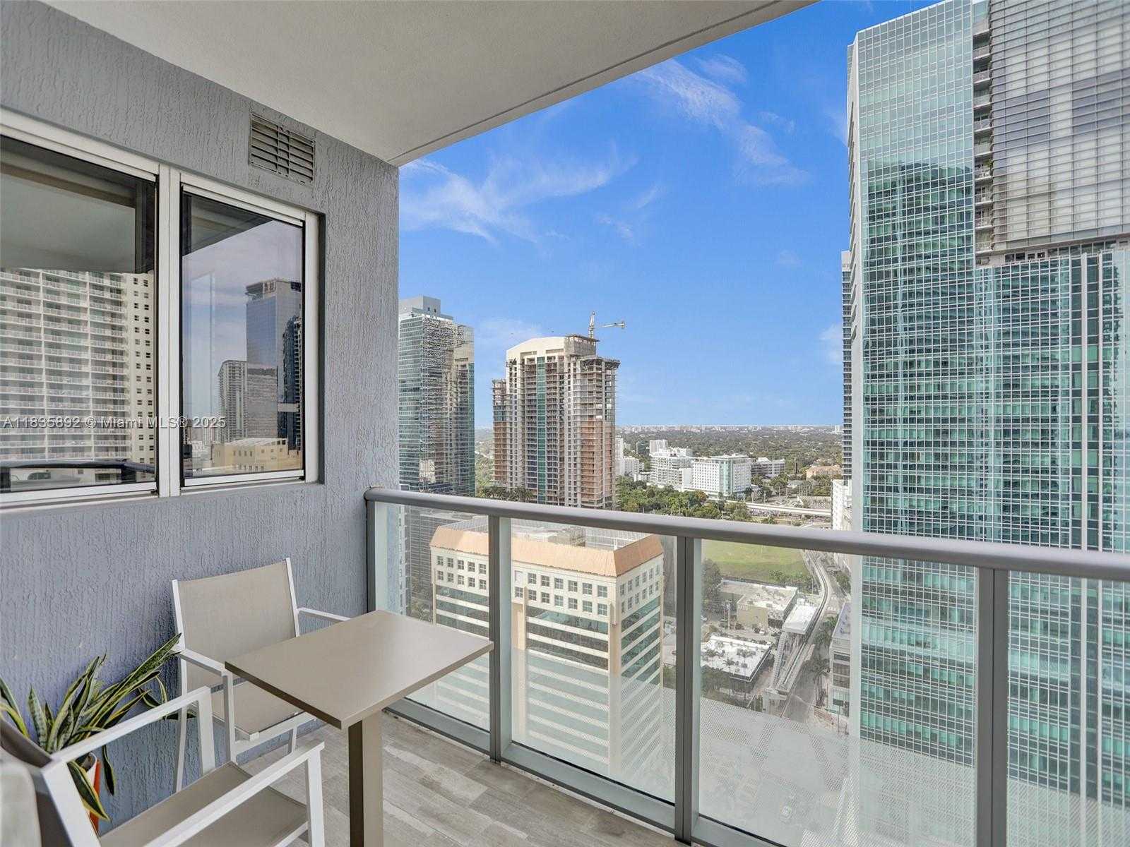 Small Image of 1300 BRICKELL BAY DR #2702, Miami Number 34