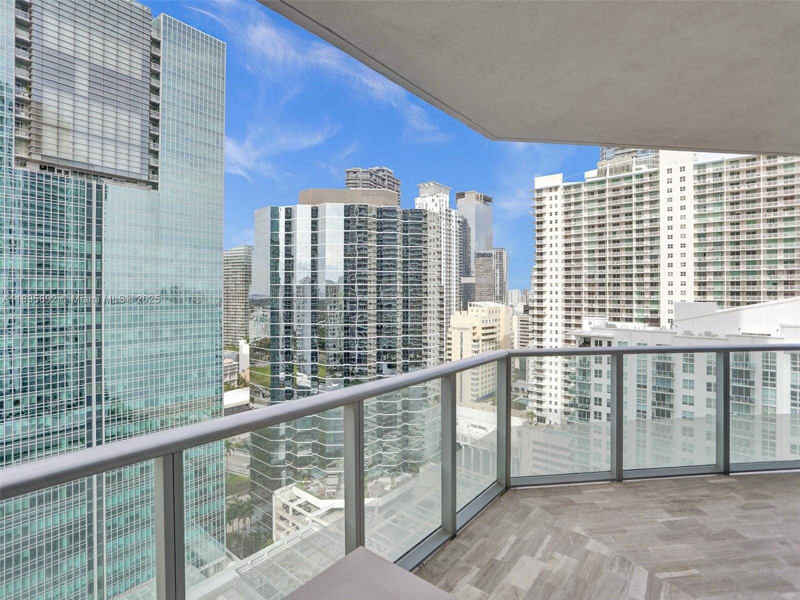 Small Image of 1300 BRICKELL BAY DR #2702, Miami Number 37