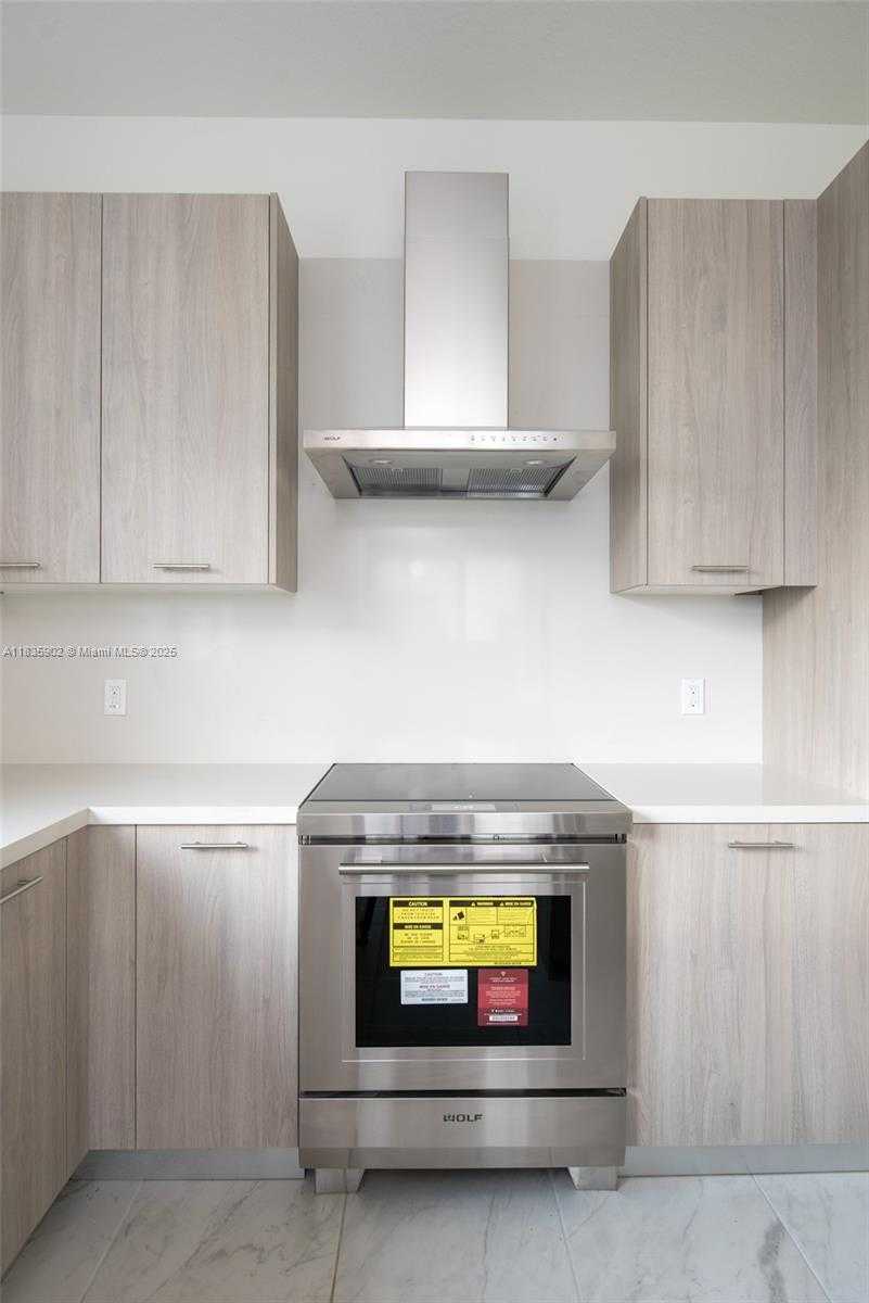Small Image of 8327 SOUTH WEST 121 TER, Miami Number 11