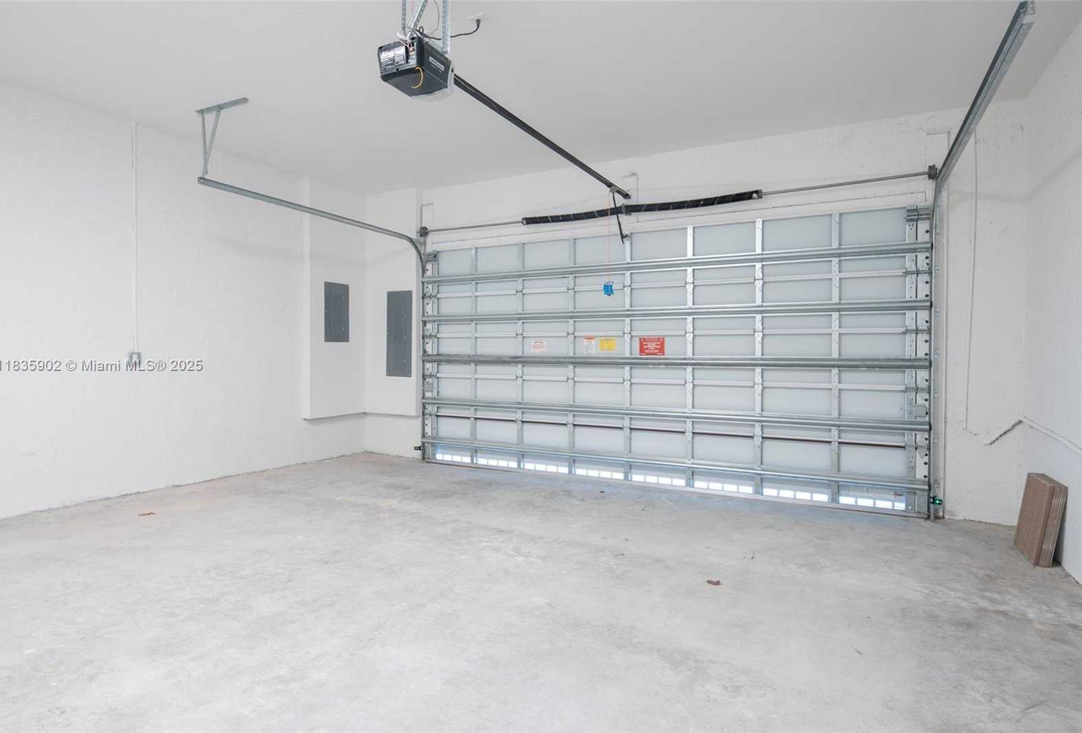 Small Image of 8327 SOUTH WEST 121 TER, Miami Number 16
