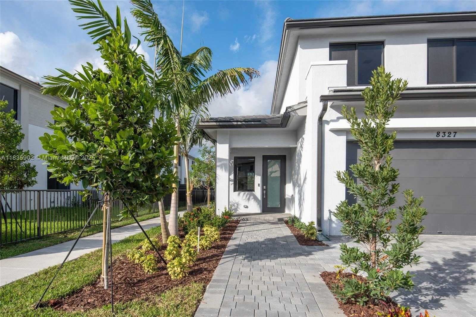 Small Image of 8327 SOUTH WEST 121 TER, Miami Number 2