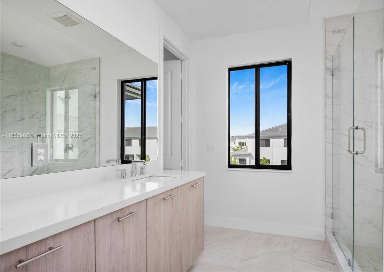 Small Image of 8327 SOUTH WEST 121 TER, Miami Number 23