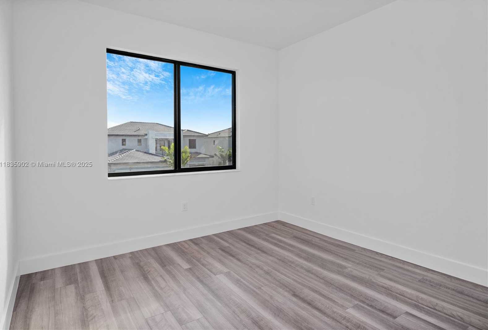 Small Image of 8327 SOUTH WEST 121 TER, Miami Number 28