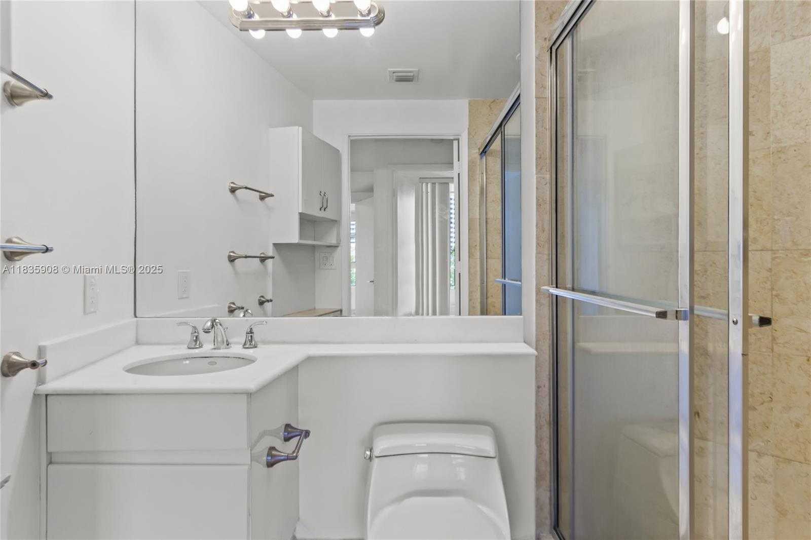 Small Image of 703 CRANDON BLVD #PH-3, Key Biscayne Number 23