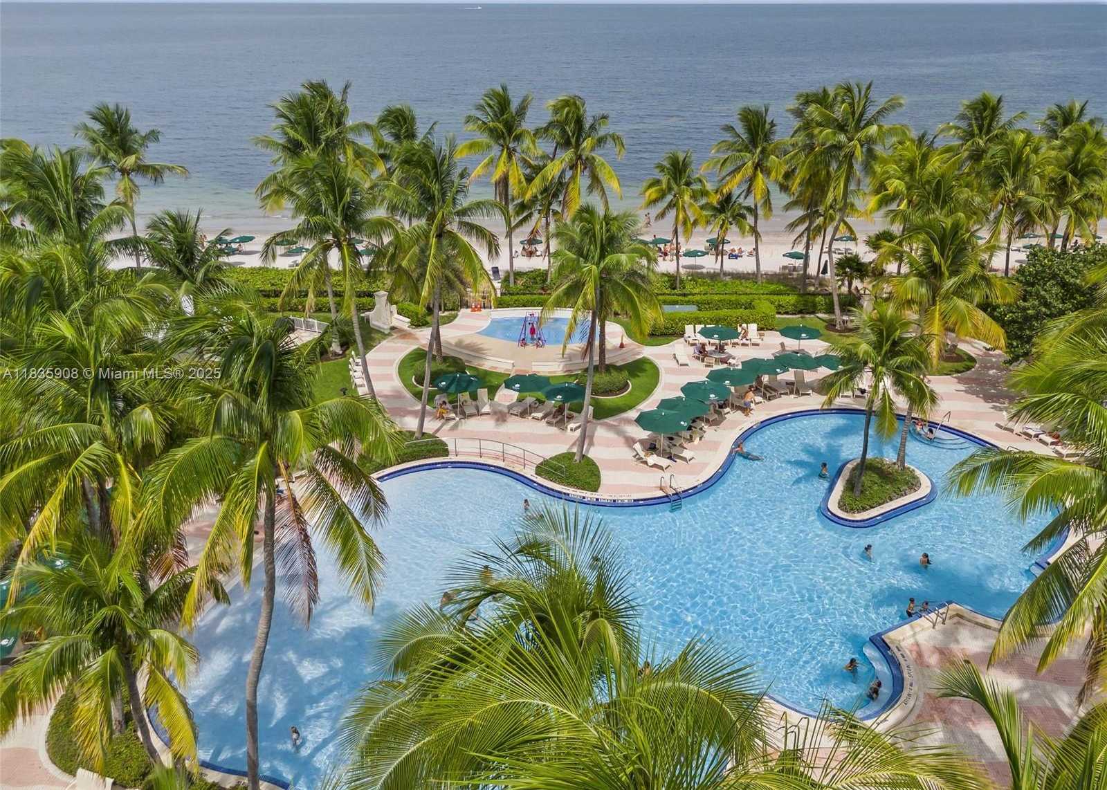 Small Image of 703 CRANDON BLVD #PH-3, Key Biscayne Number 34