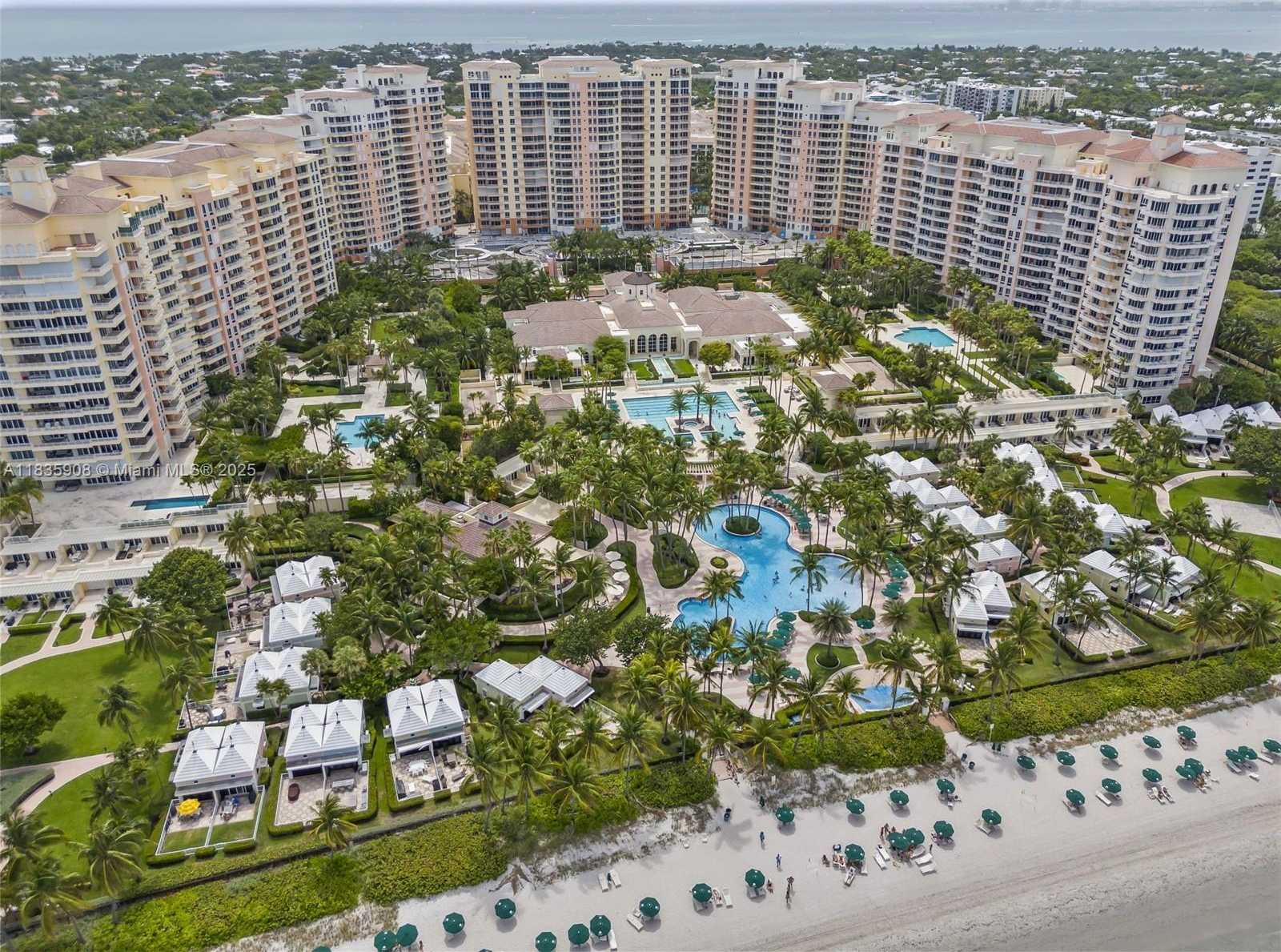 Small Image of 703 CRANDON BLVD #PH-3, Key Biscayne Number 38