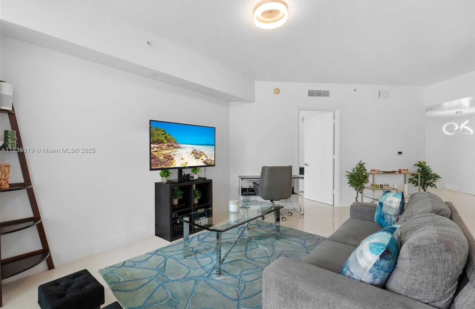 Small Image of 350 SOUTH MIAMI AVE #1804, Miami Number 10