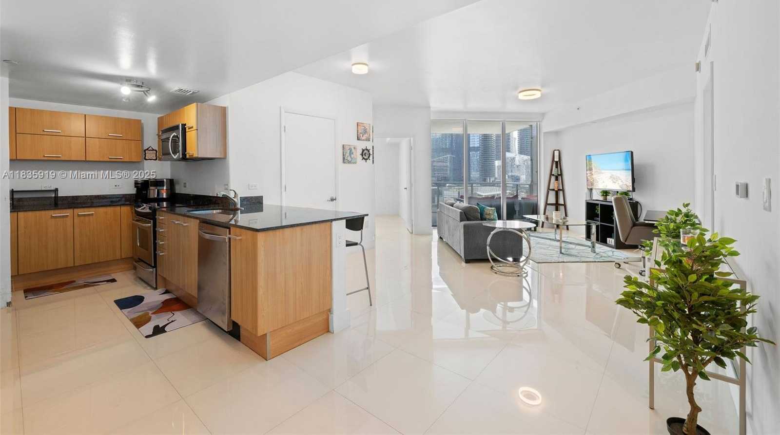 Small Image of 350 SOUTH MIAMI AVE #1804, Miami Number 4