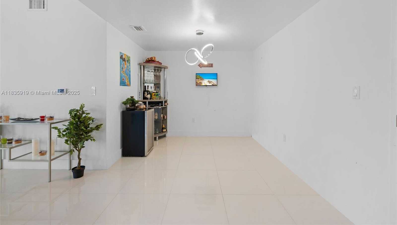 Small Image of 350 SOUTH MIAMI AVE #1804, Miami Number 7