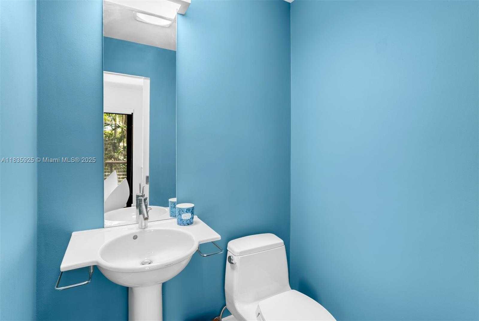 Small Image of 3560 WEST FAIRVIEW ST, Miami Number 19