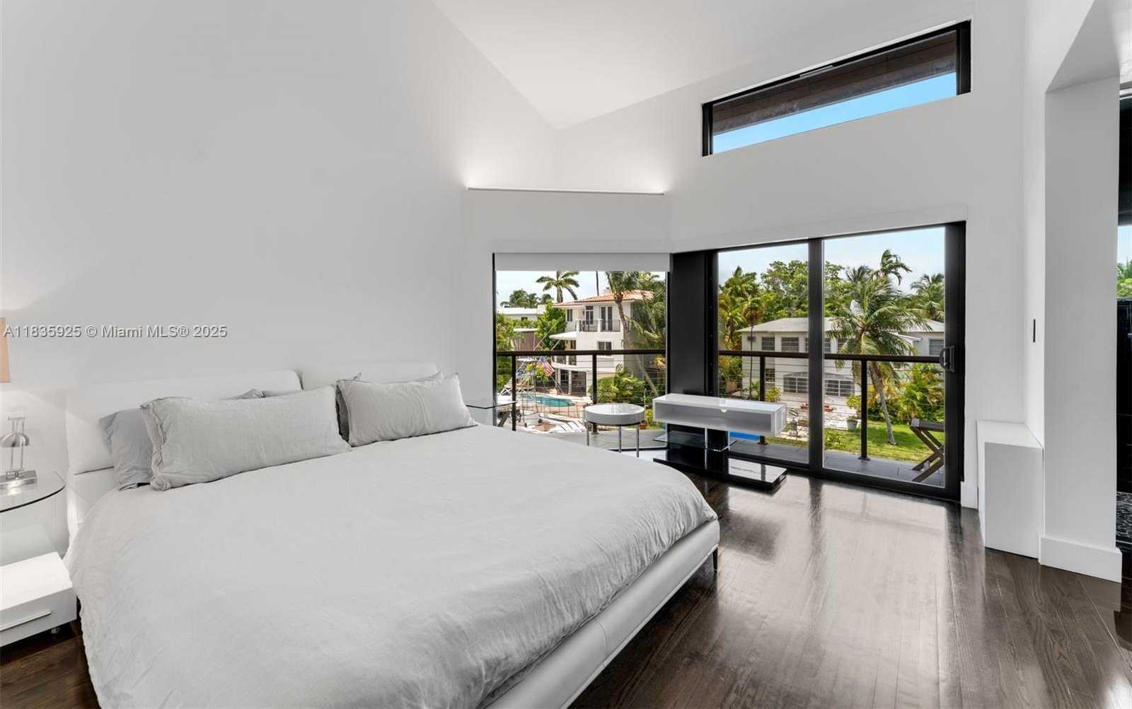 Small Image of 3560 WEST FAIRVIEW ST, Miami Number 22