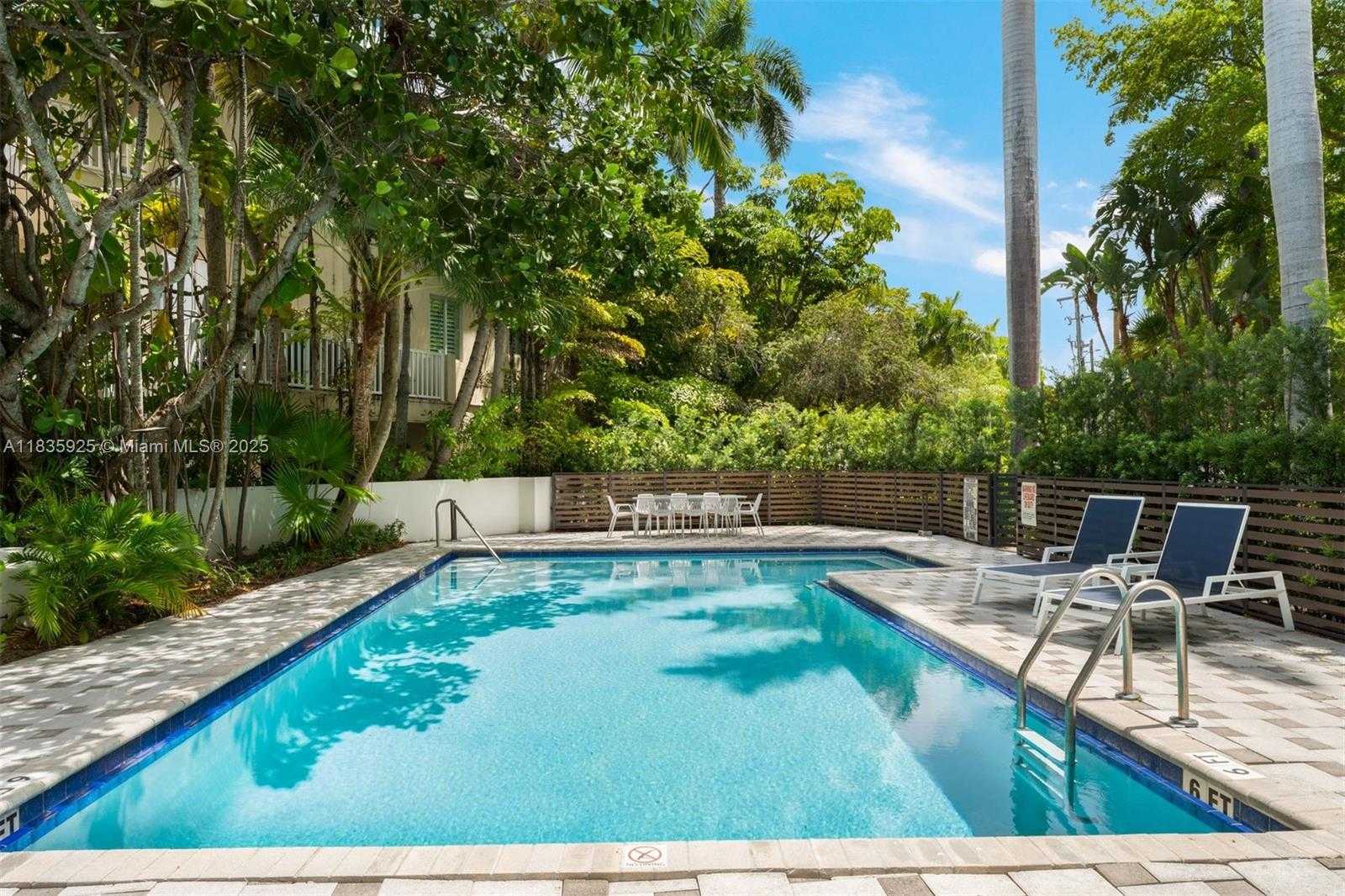 Small Image of 3560 WEST FAIRVIEW ST, Miami Number 32