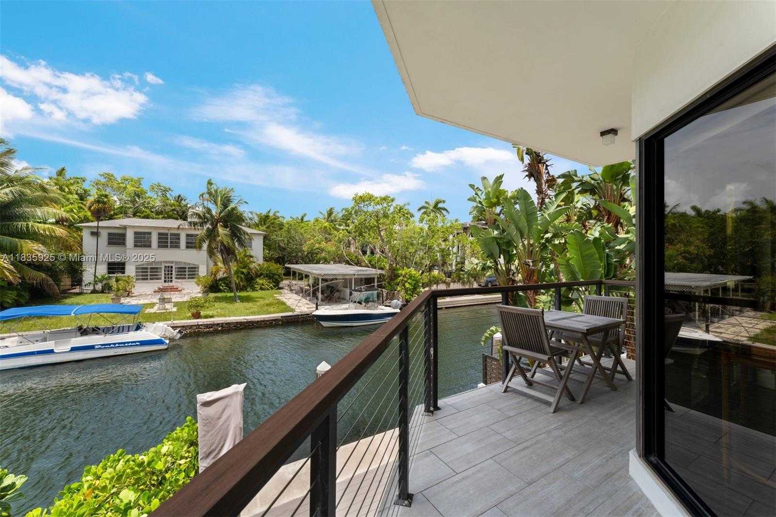 Small Image of 3560 WEST FAIRVIEW ST, Miami Number 45