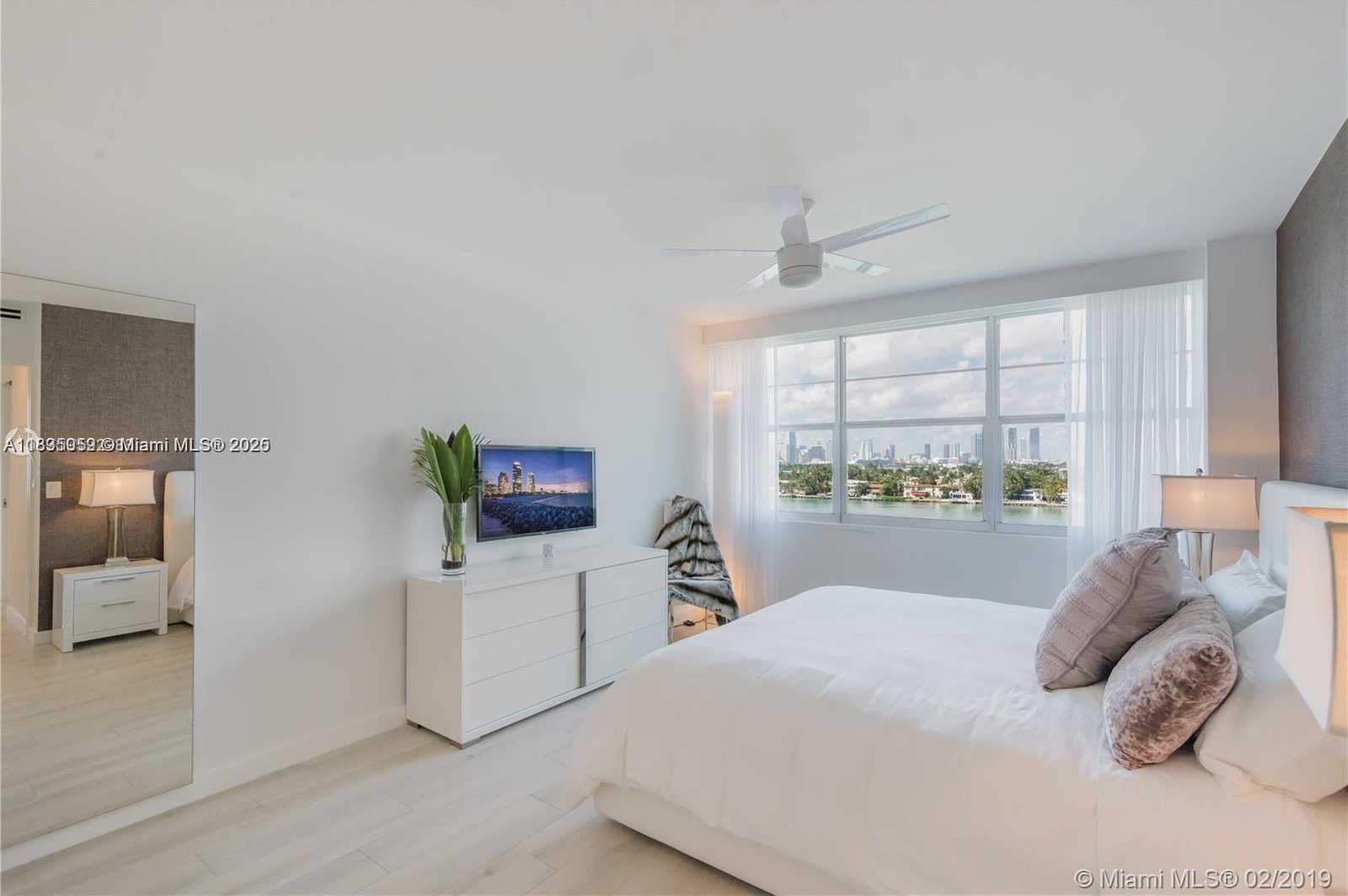 Small Image of 3 ISLAND AVE #09D, Miami Beach Number 9