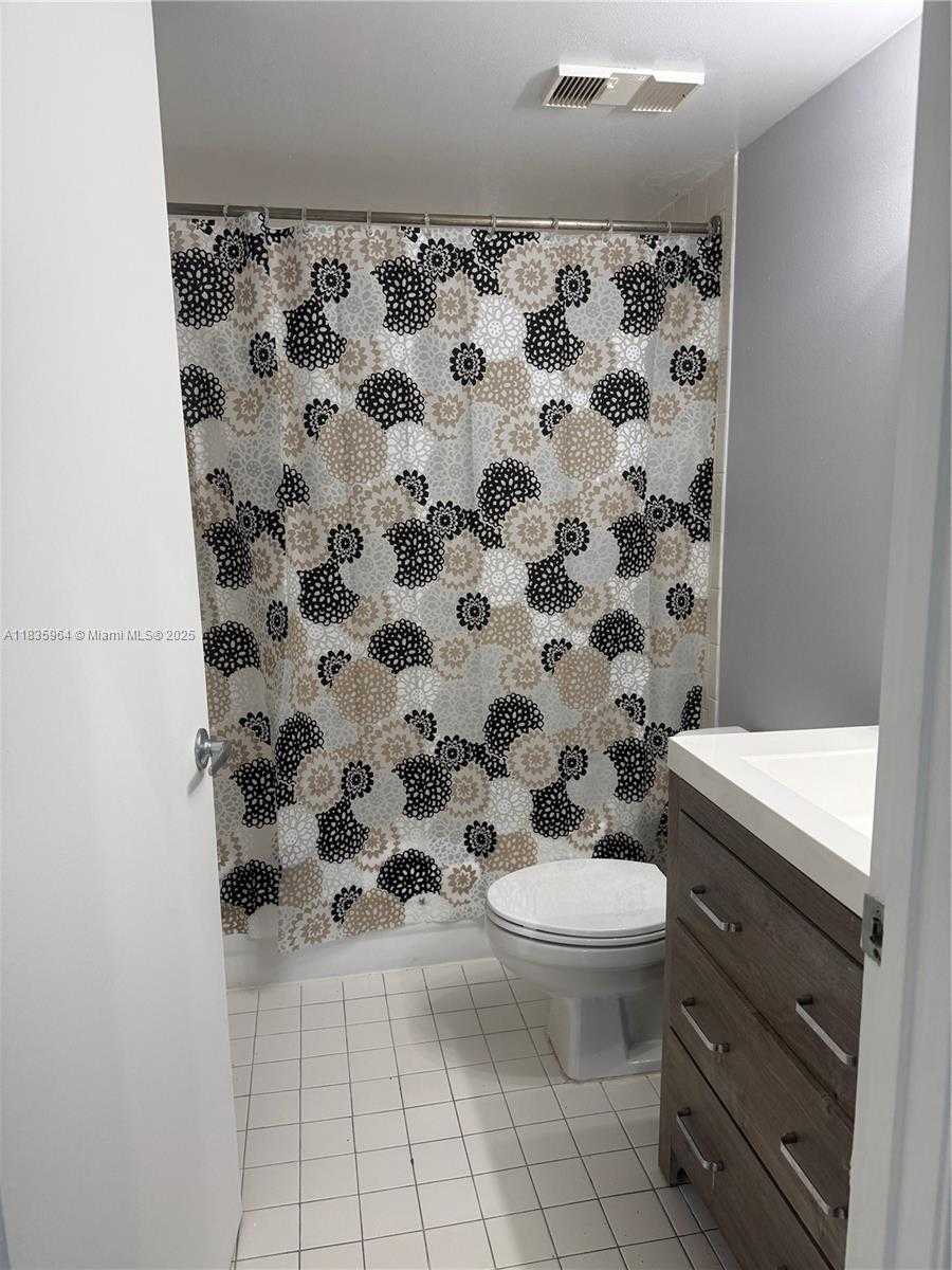 Small Image of 800 NORTH MIAMI AVE #E-1710, Miami Number 4