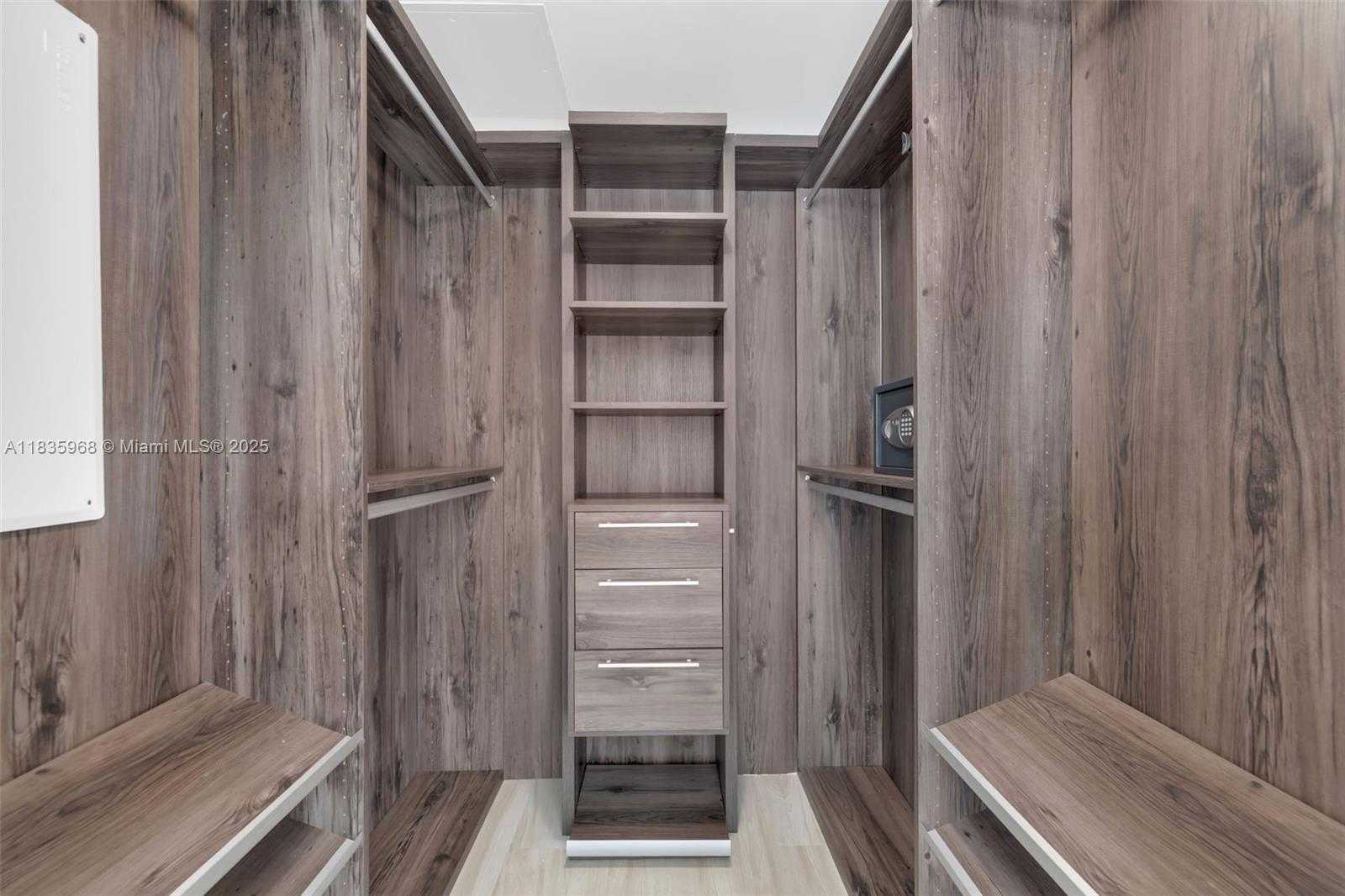 Small Image of 1300 SOUTH MIAMI AVE #1208, Miami Number 7