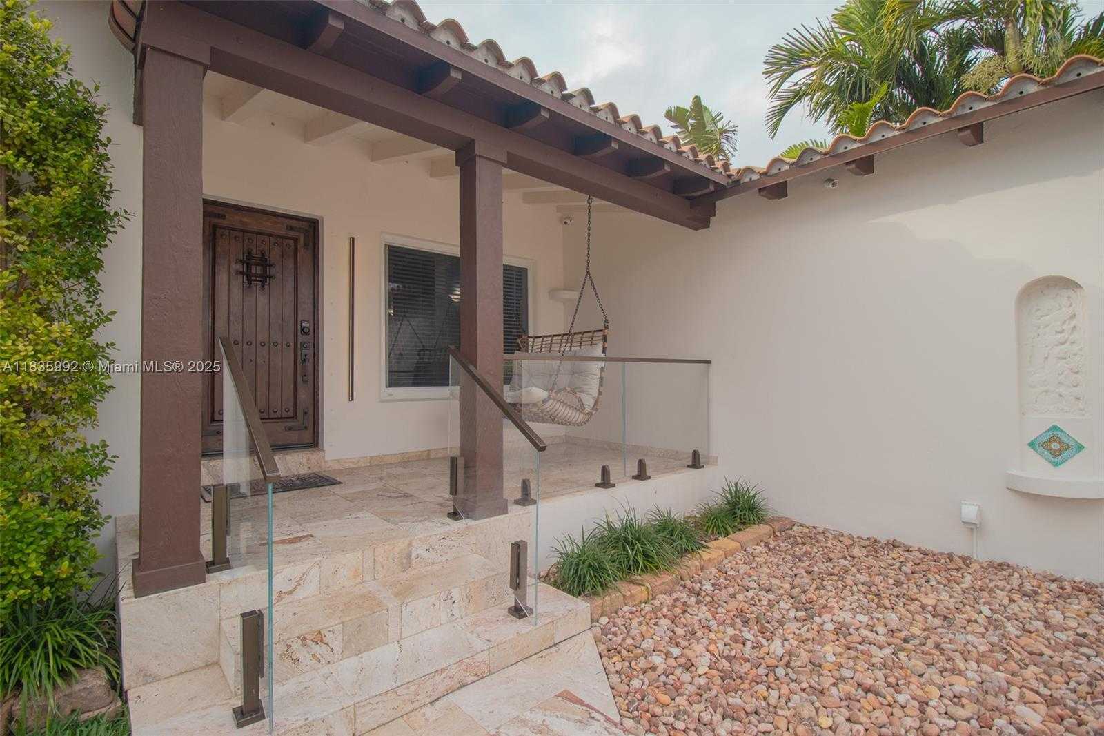 Small Image of 3722 ROYAL PALM AVE, Miami Beach Number 10