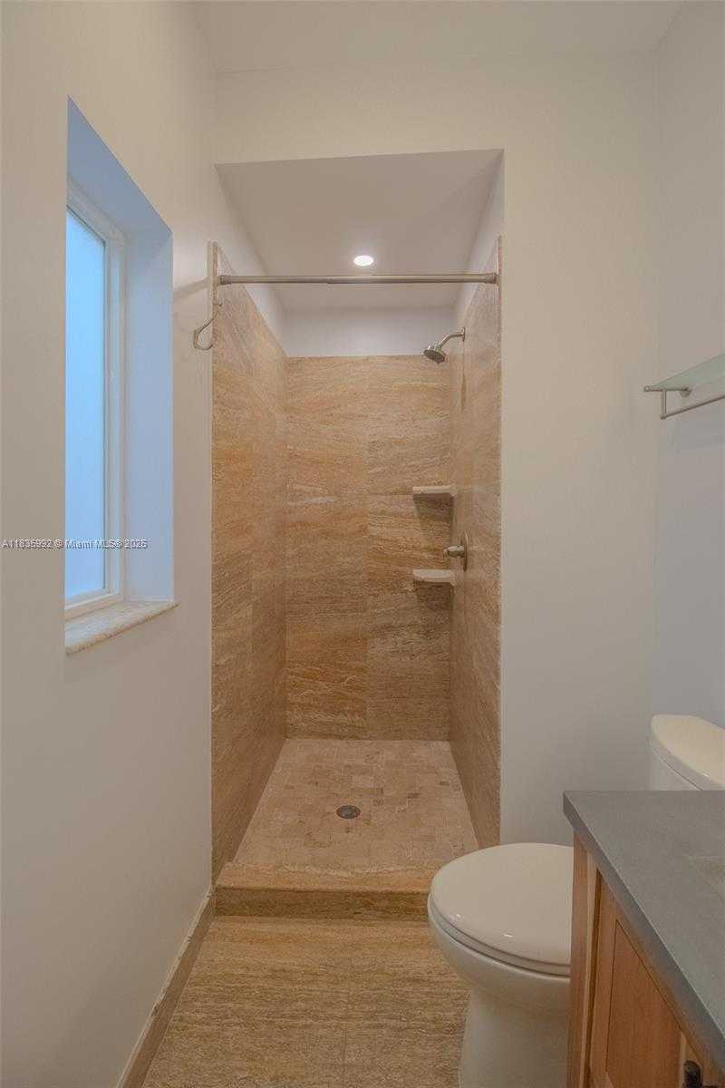 Small Image of 3722 ROYAL PALM AVE, Miami Beach Number 31