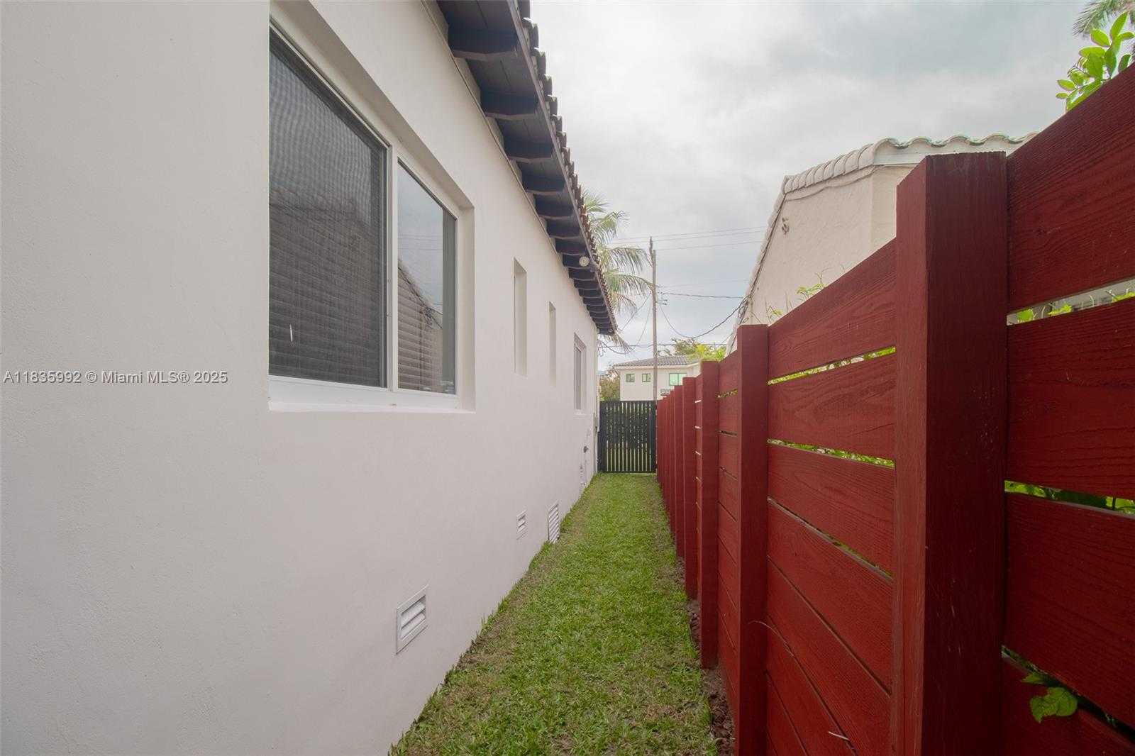 Small Image of 3722 ROYAL PALM AVE, Miami Beach Number 52