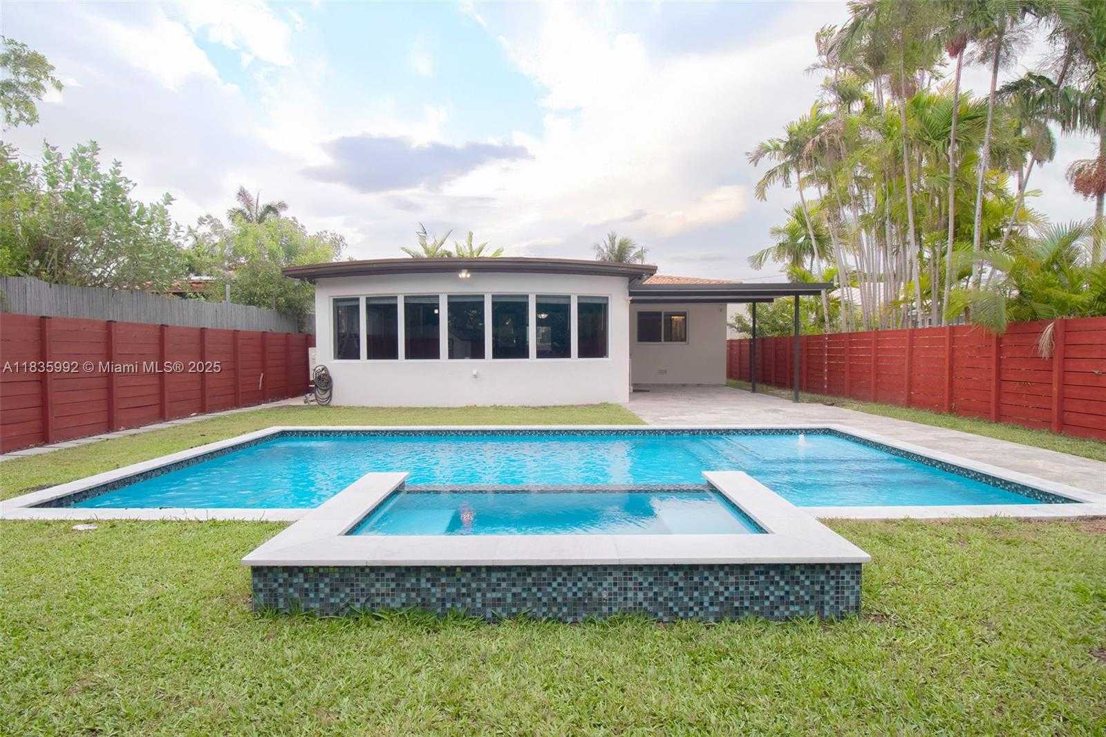 Small Image of 3722 ROYAL PALM AVE, Miami Beach Number 54