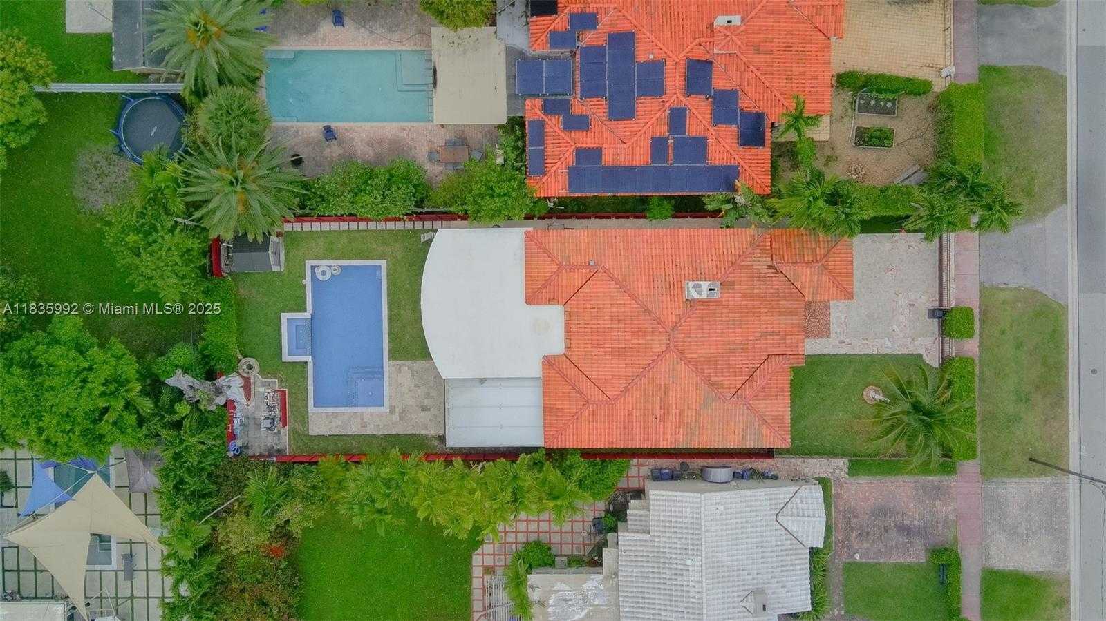 Small Image of 3722 ROYAL PALM AVE, Miami Beach Number 60