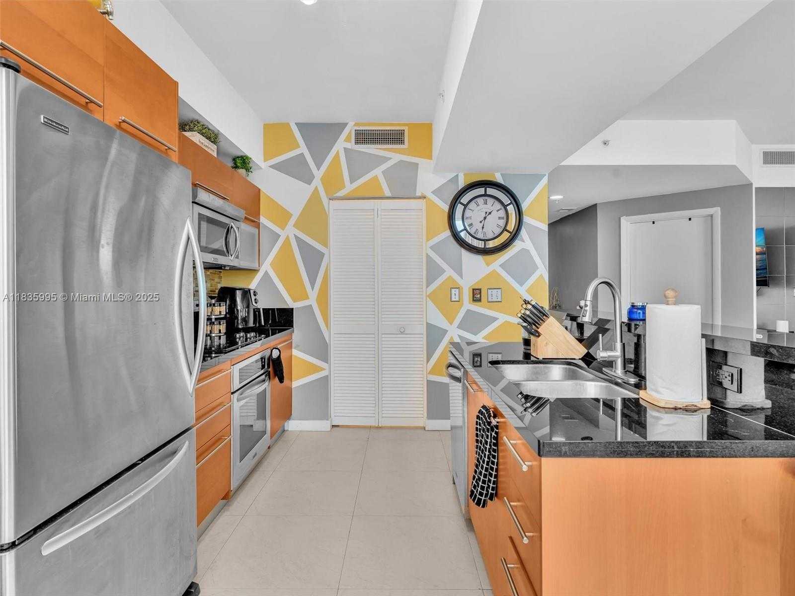 Small Image of 253 NORTH EAST 2ND ST #2208, Miami Number 10