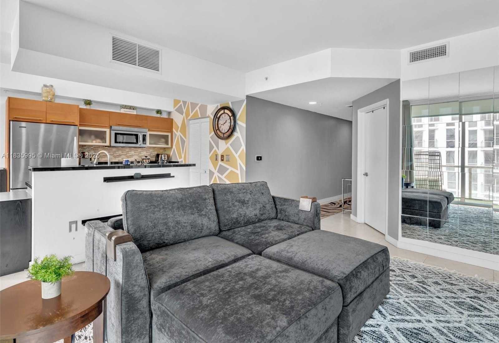 Small Image of 253 NORTH EAST 2ND ST #2208, Miami Number 15