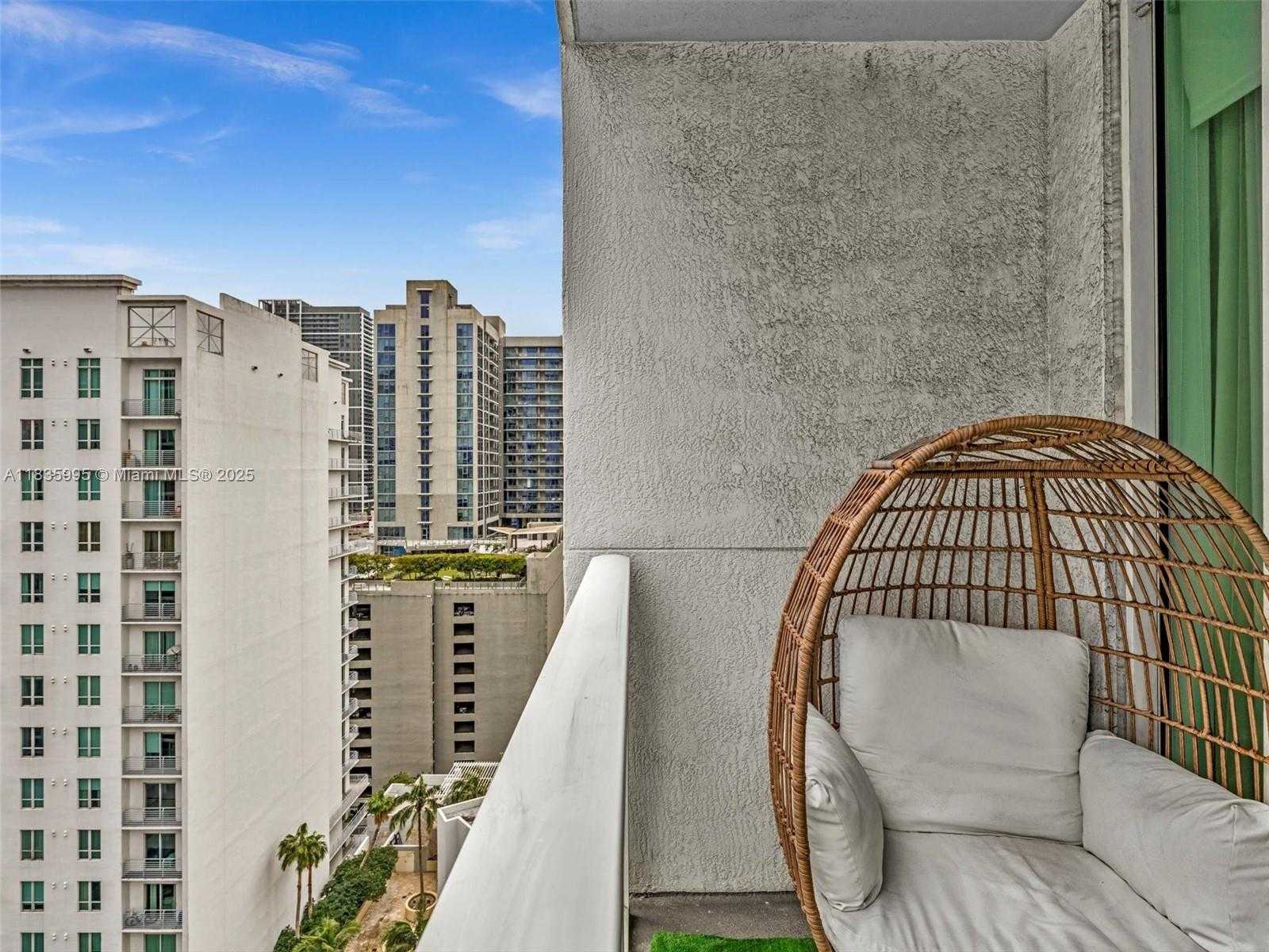 Small Image of 253 NORTH EAST 2ND ST #2208, Miami Number 18
