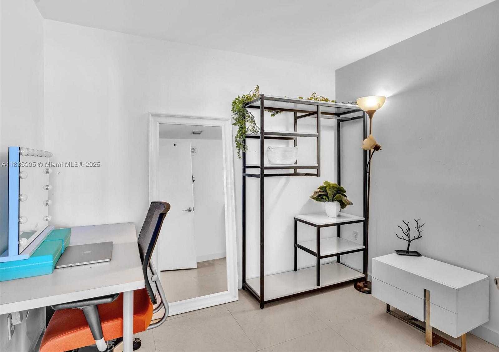 Small Image of 253 NORTH EAST 2ND ST #2208, Miami Number 21