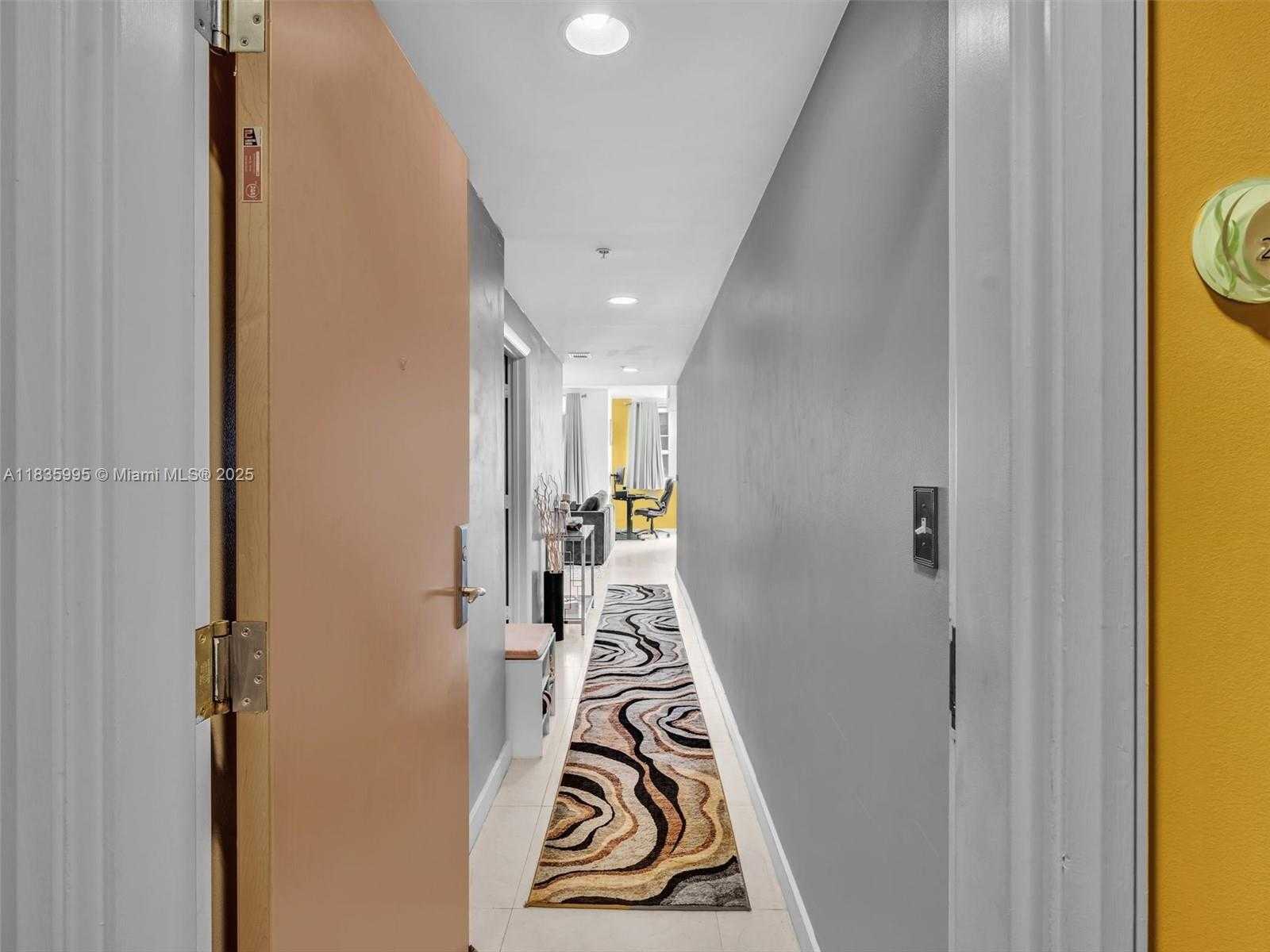 Small Image of 253 NORTH EAST 2ND ST #2208, Miami Number 3