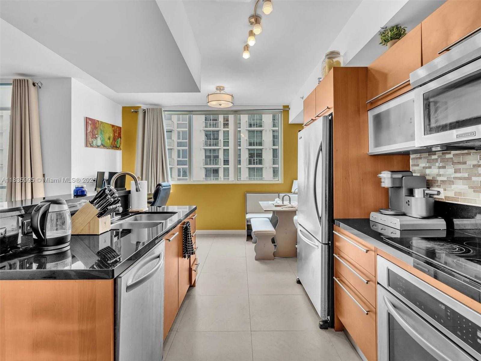 Small Image of 253 NORTH EAST 2ND ST #2208, Miami Number 7