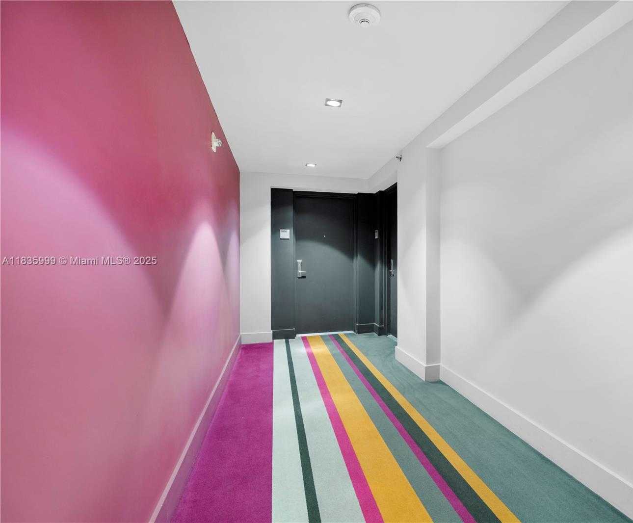 Small Image of 55 SOUTH EAST 6TH ST #2007, Miami Number 28