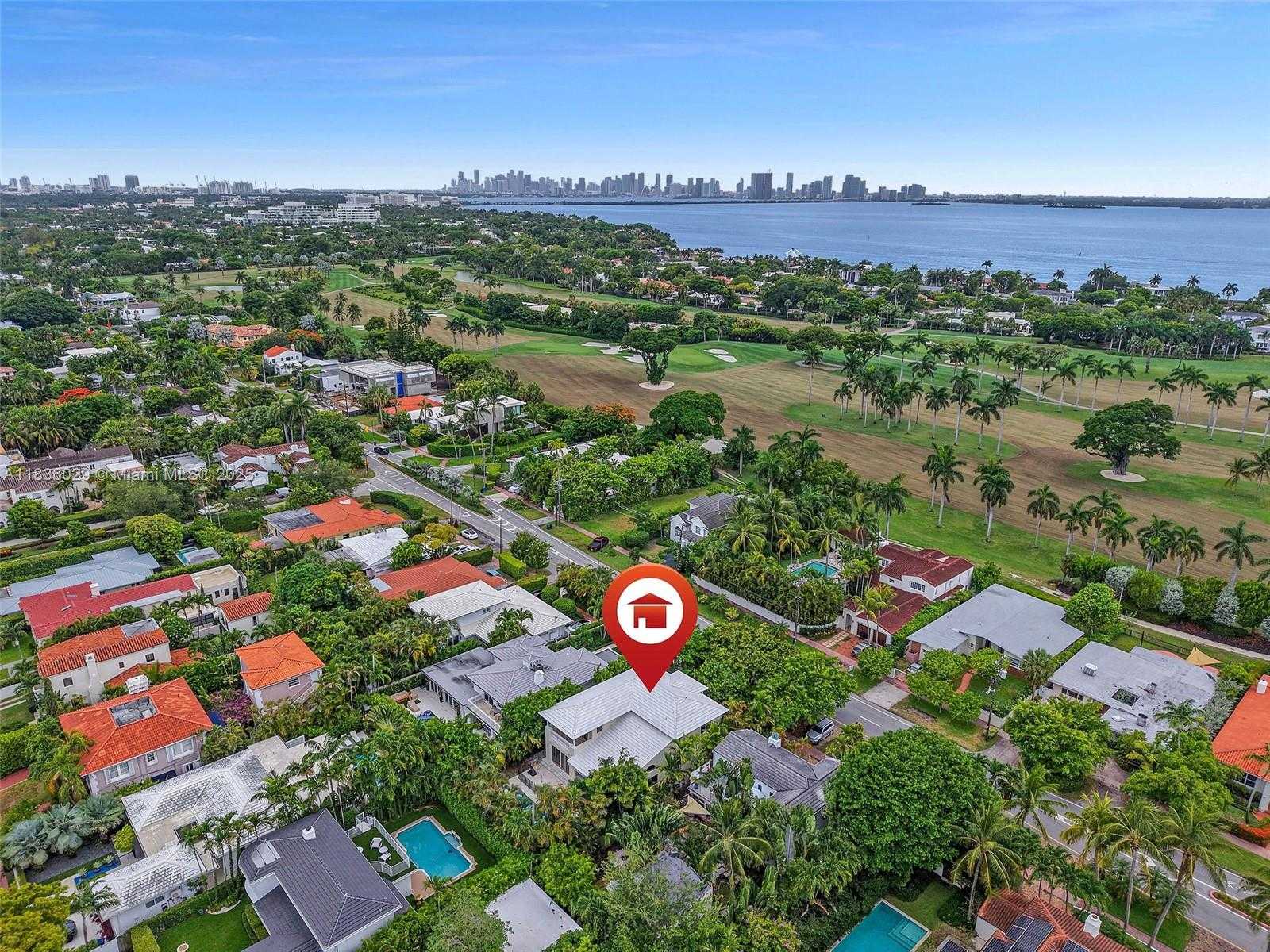 Small Image of 5555 LA GORCE DR, Miami Beach Number 37
