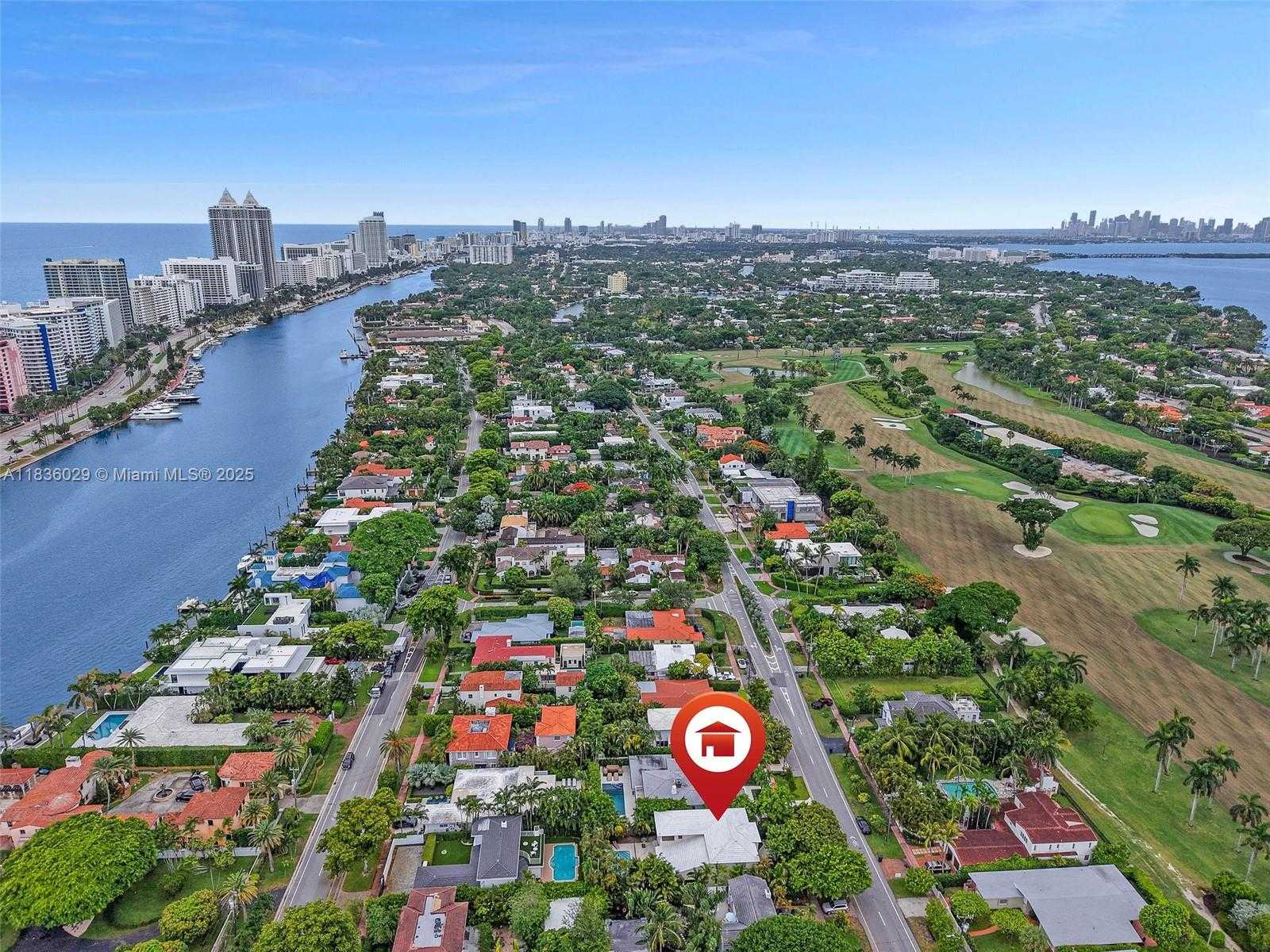 Small Image of 5555 LA GORCE DR, Miami Beach Number 38