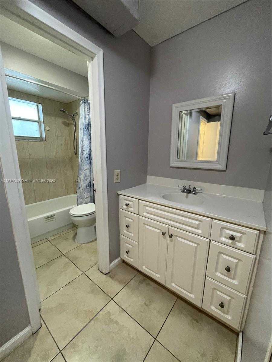 Small Image of 16750 NORTH EAST 10TH AVE #228, North Miami Beach Number 10