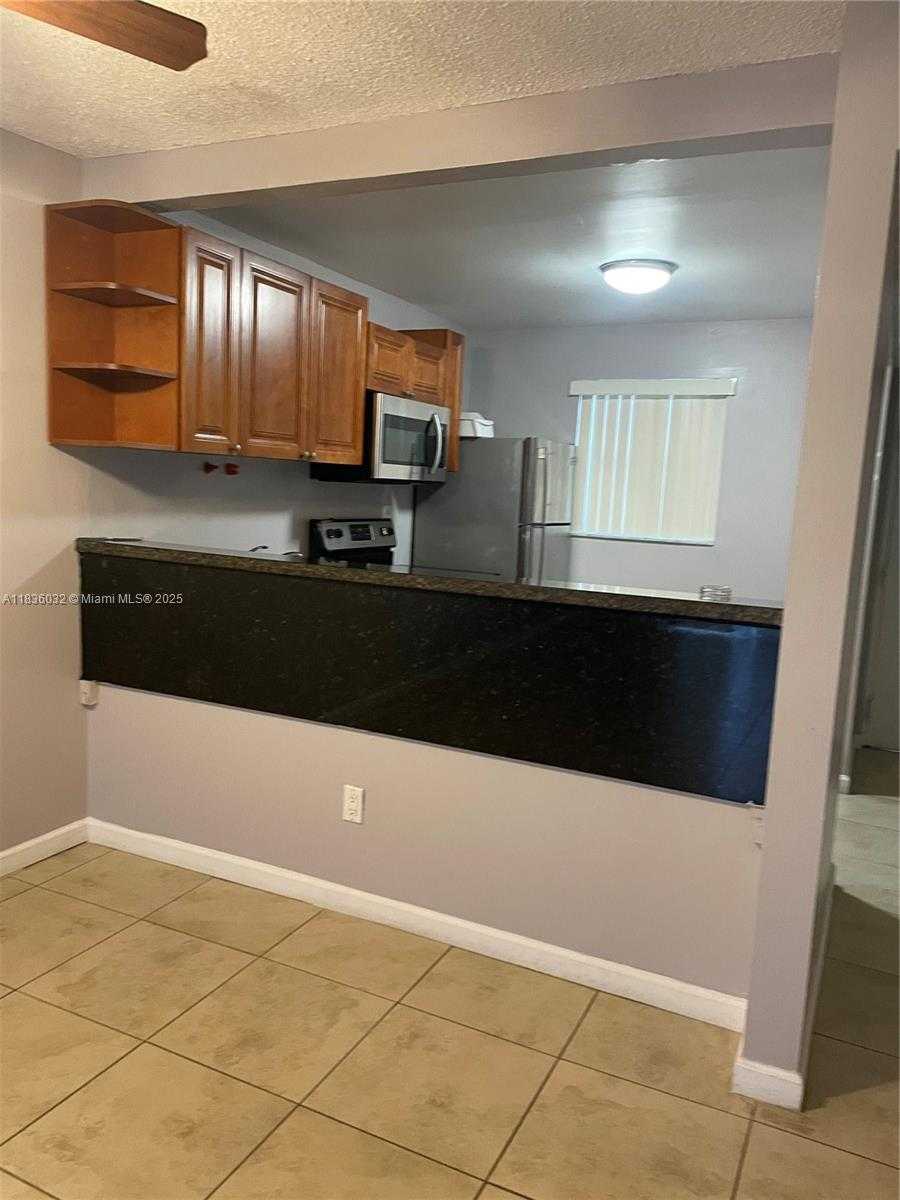 Small Image of 16750 NORTH EAST 10TH AVE #228, North Miami Beach Number 4
